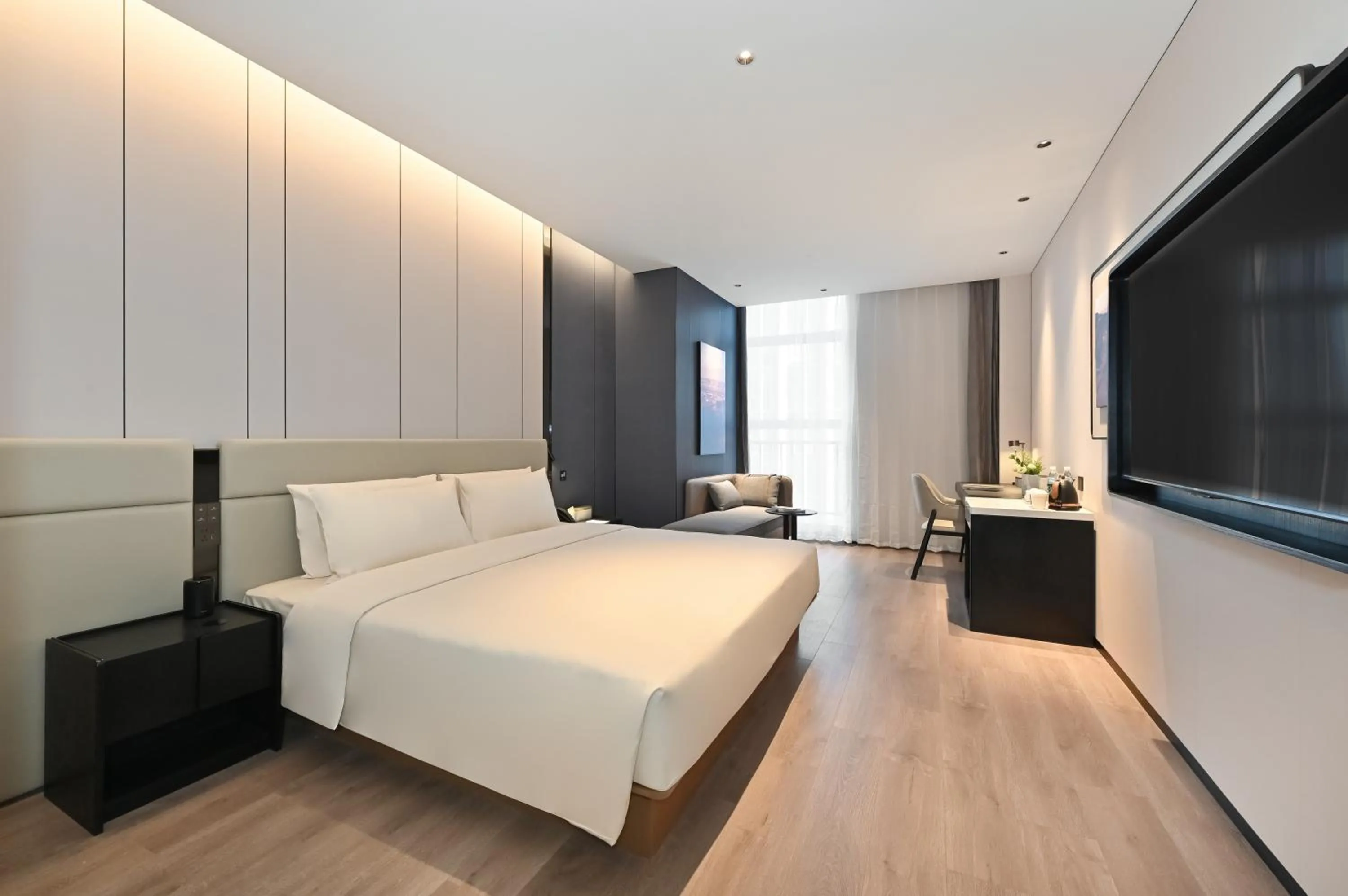 Photo of the whole room, Bed in Atour Hotel Shenyang Taiyuan Street Democracy Square