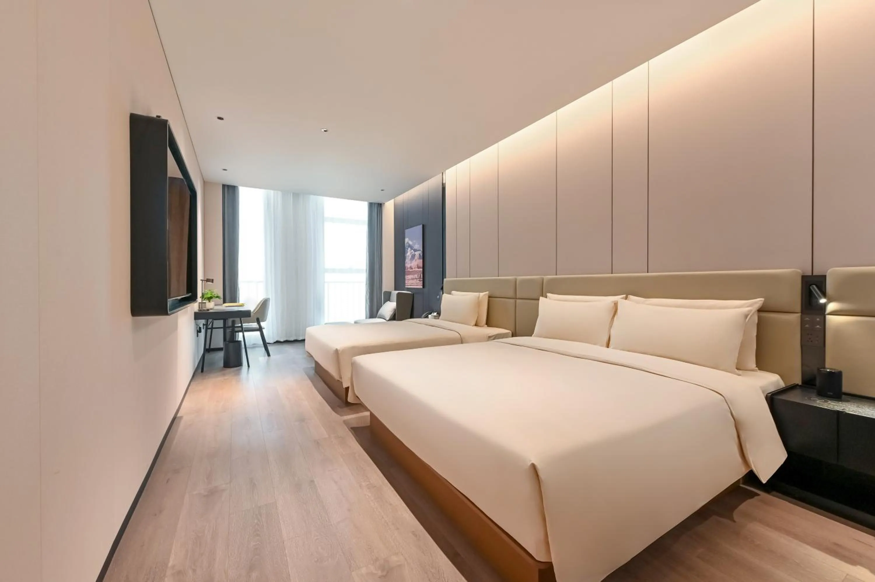 Photo of the whole room, Bed in Atour Hotel Shenyang Taiyuan Street Democracy Square