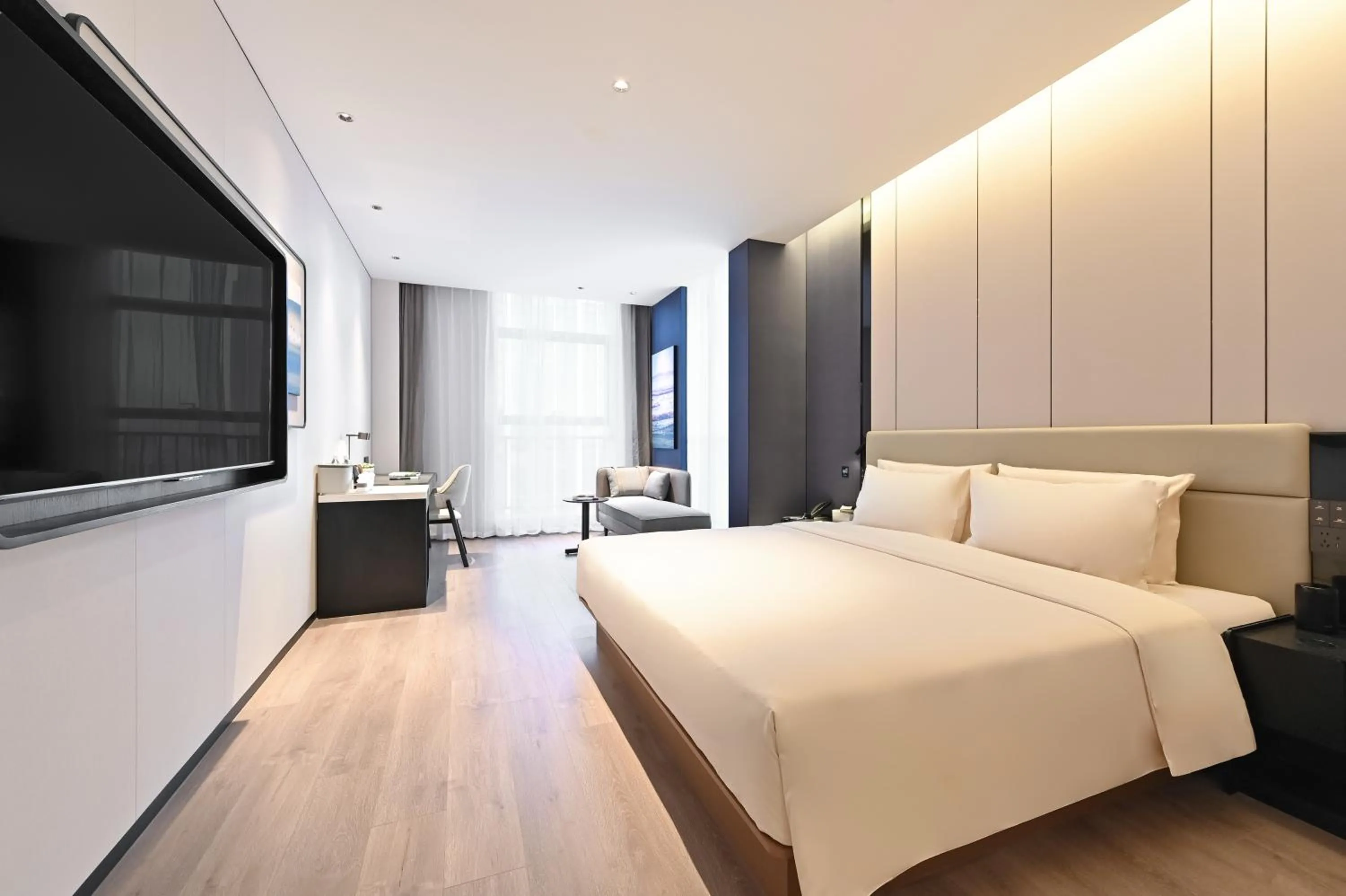 Photo of the whole room, Bed in Atour Hotel Shenyang Taiyuan Street Democracy Square