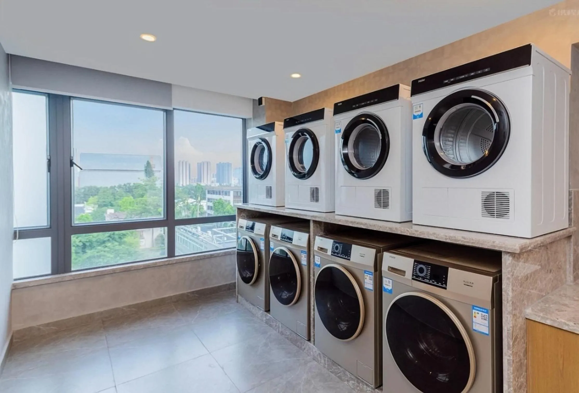 washing machine in LIZ International Hotel Guangzhou Olympic Sports Center