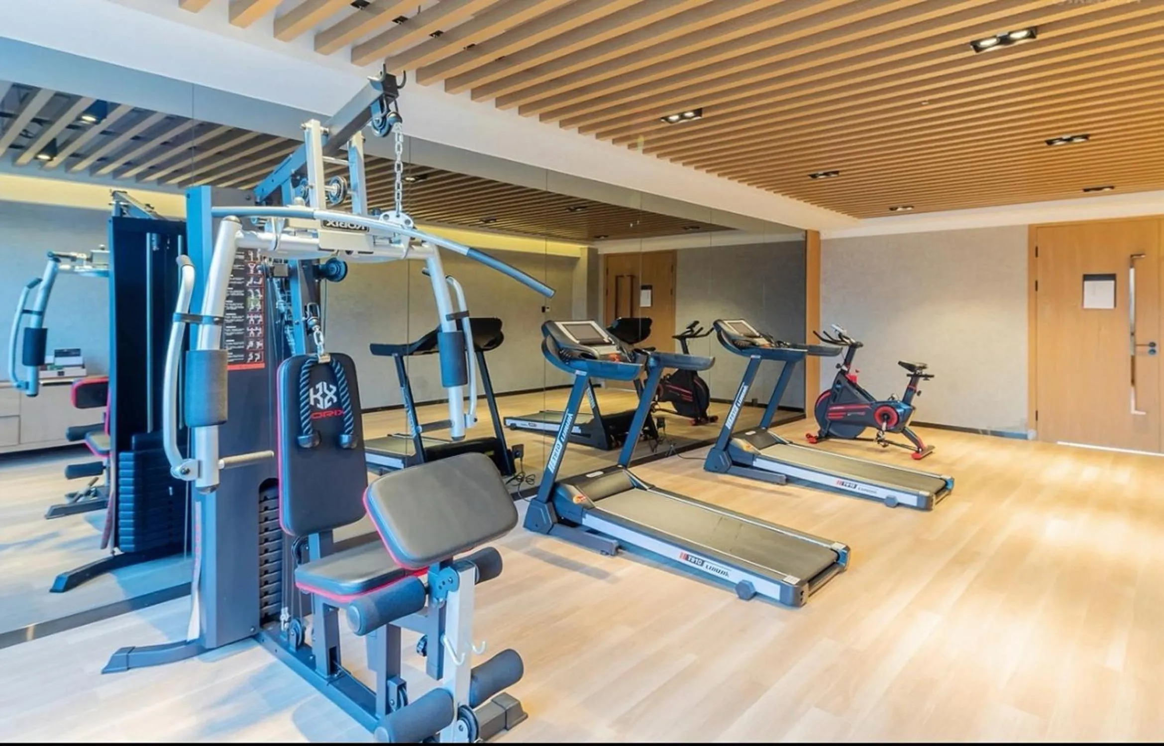 Fitness centre/facilities in LIZ International Hotel Guangzhou Olympic Sports Center