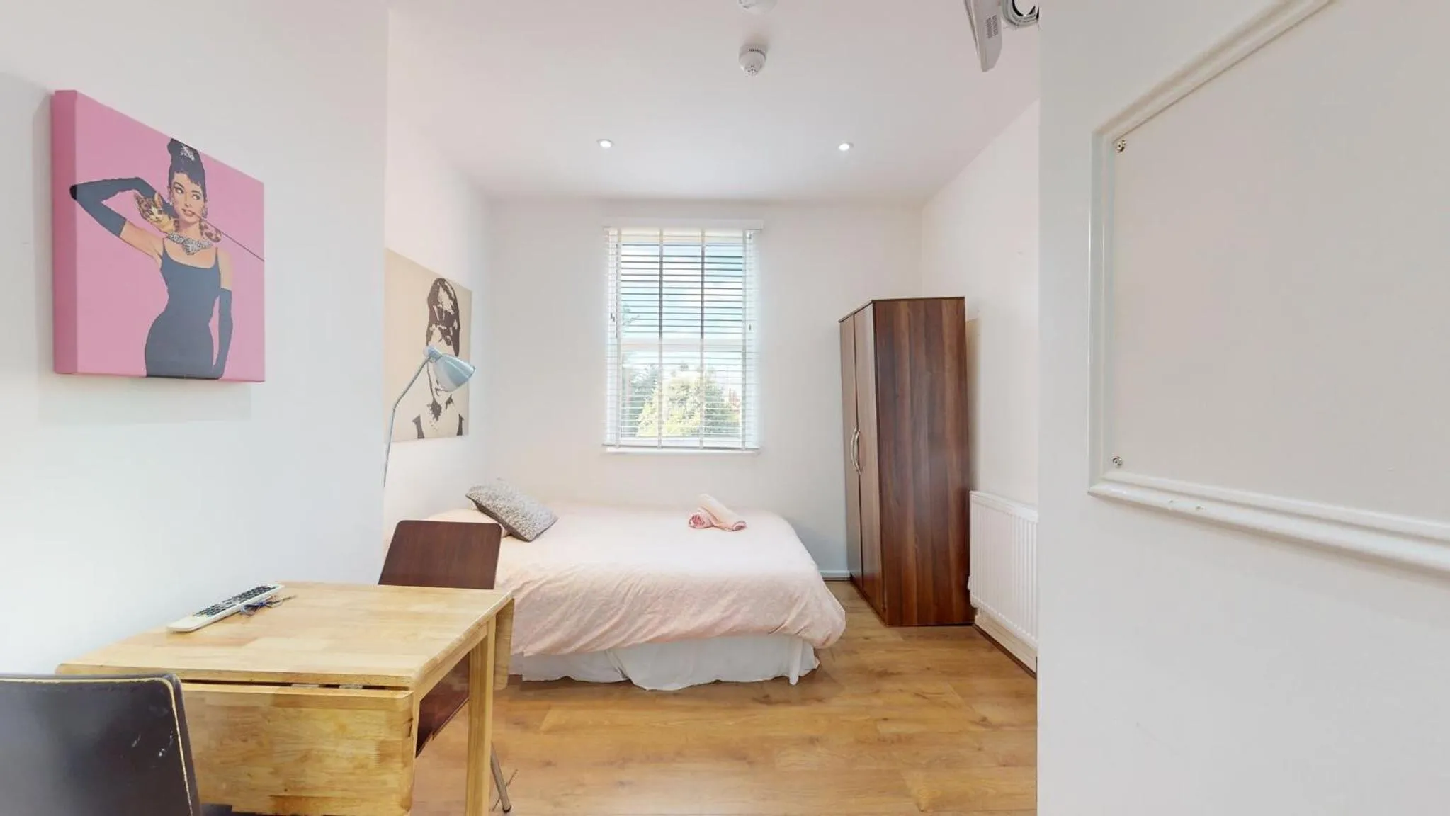 Photo of the whole room, Bed in Studio 48B