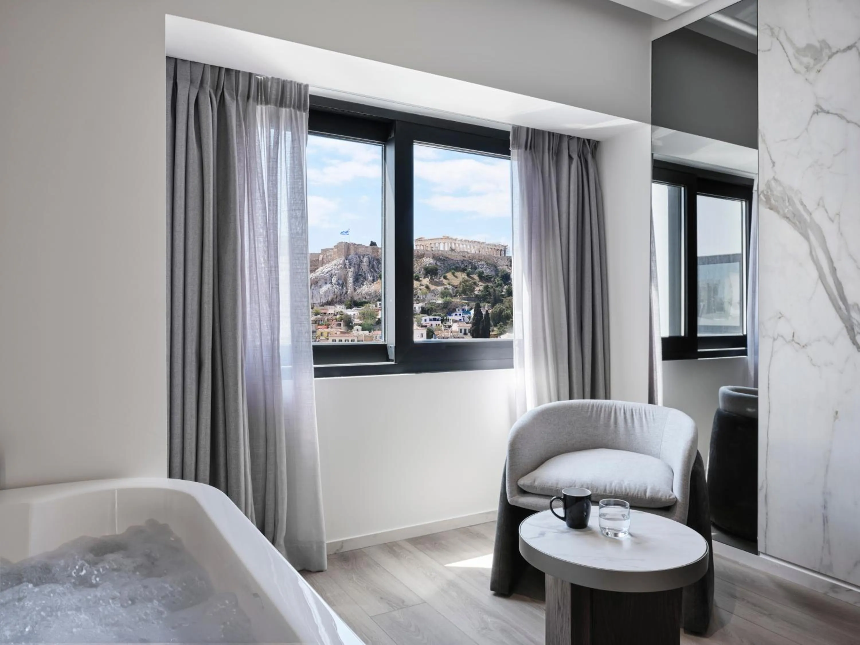Photo of the whole room, Bed in Nur Edge Aparthotel - Acropolis Skyline