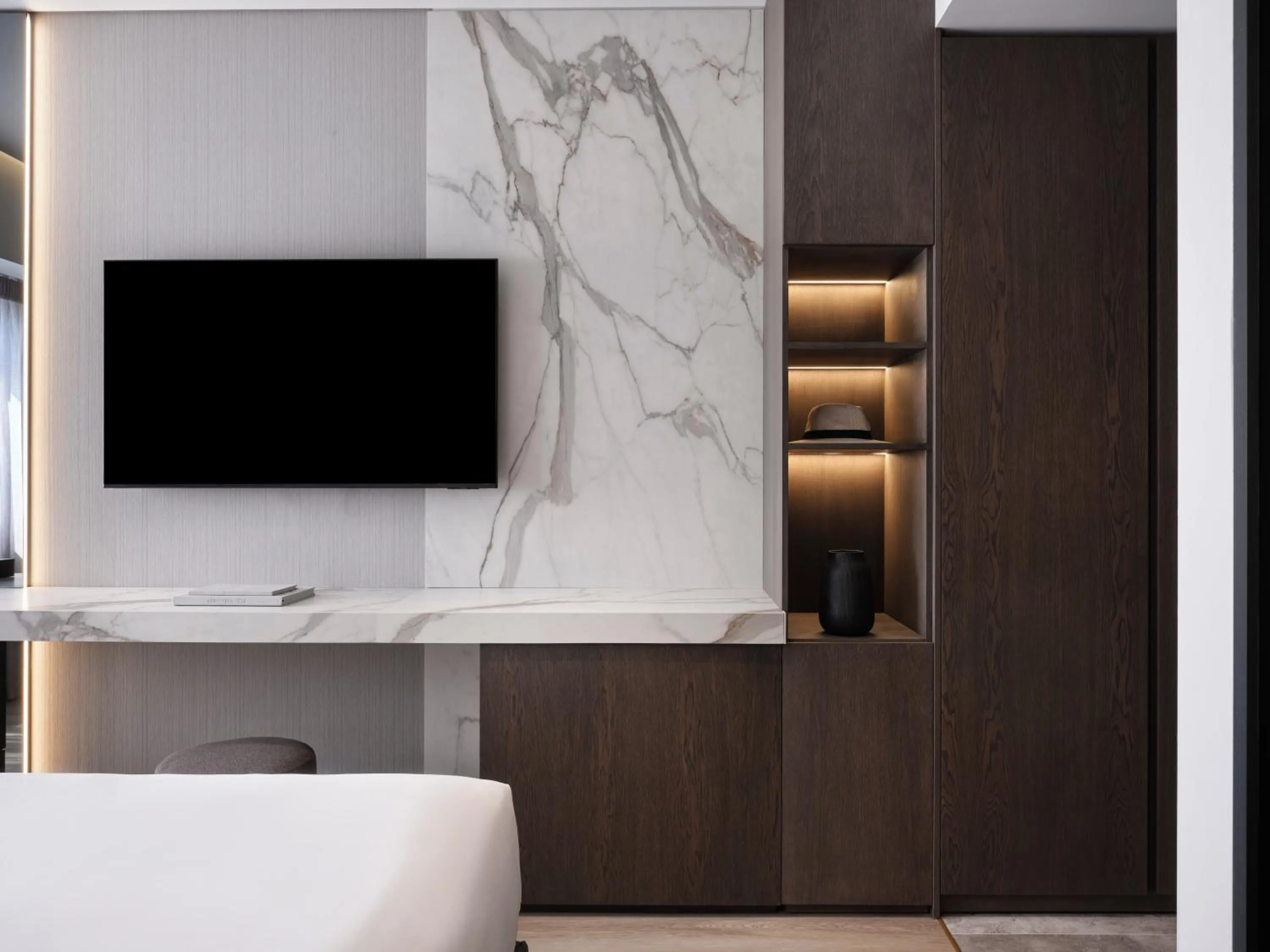 TV and multimedia, Bed in Nur Edge Aparthotel - Acropolis Skyline