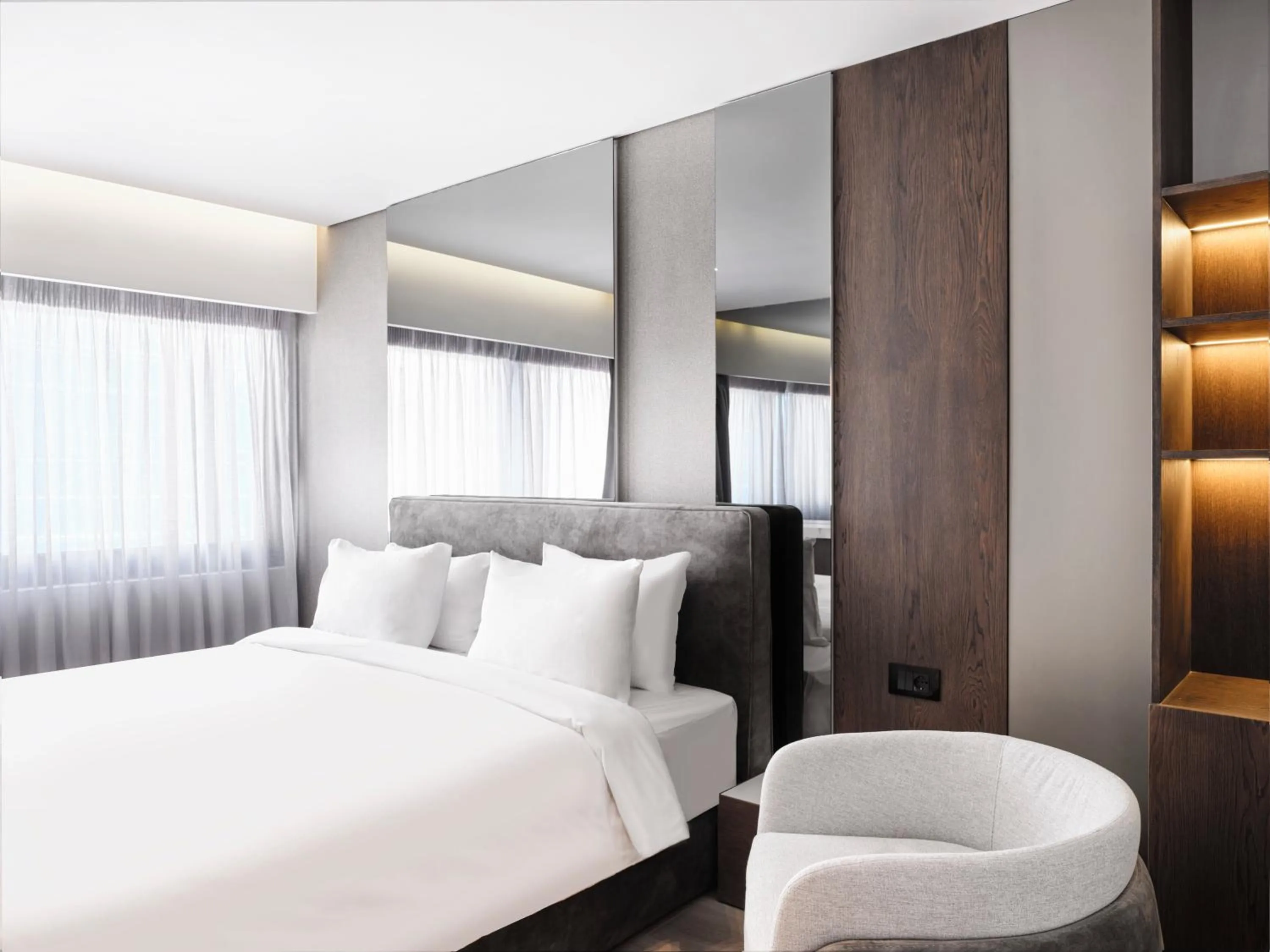 Bed in Nur Edge Aparthotel - Acropolis Skyline