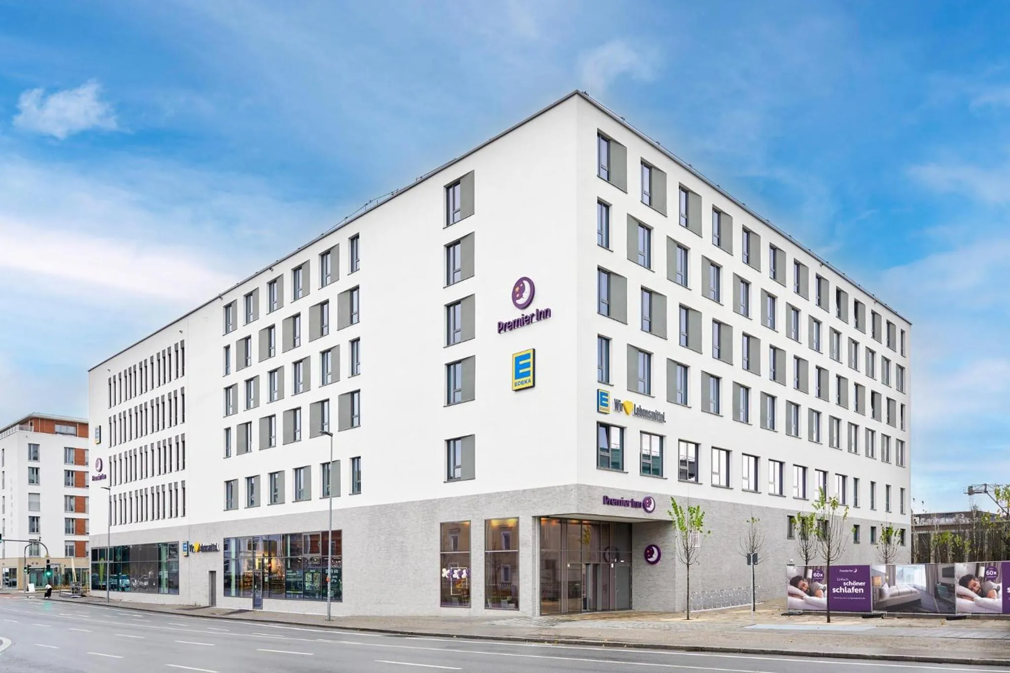 Property building in Premier Inn Rosenheim City Lokhöfe