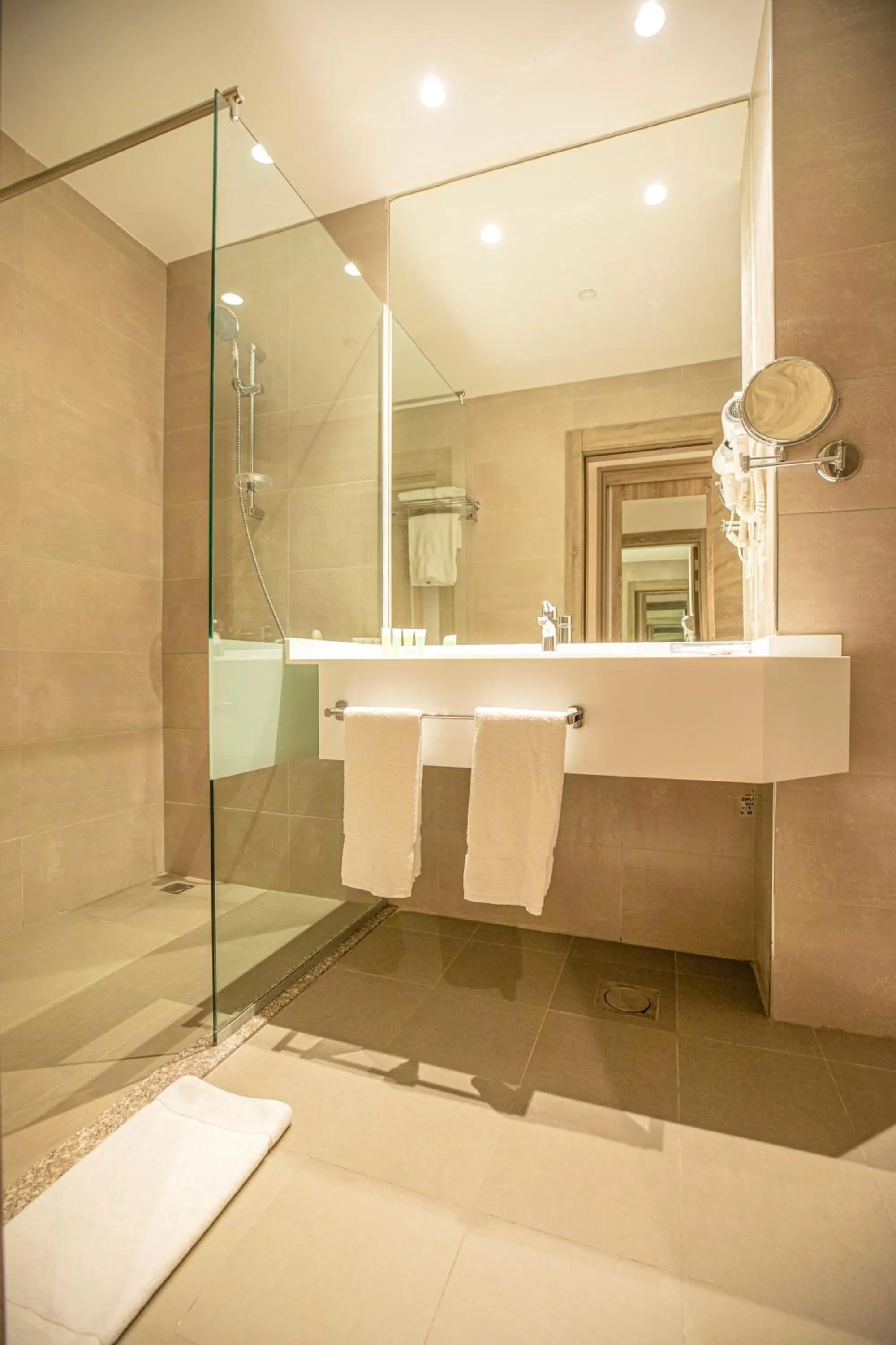 Bathroom in Golden Tulip Amman