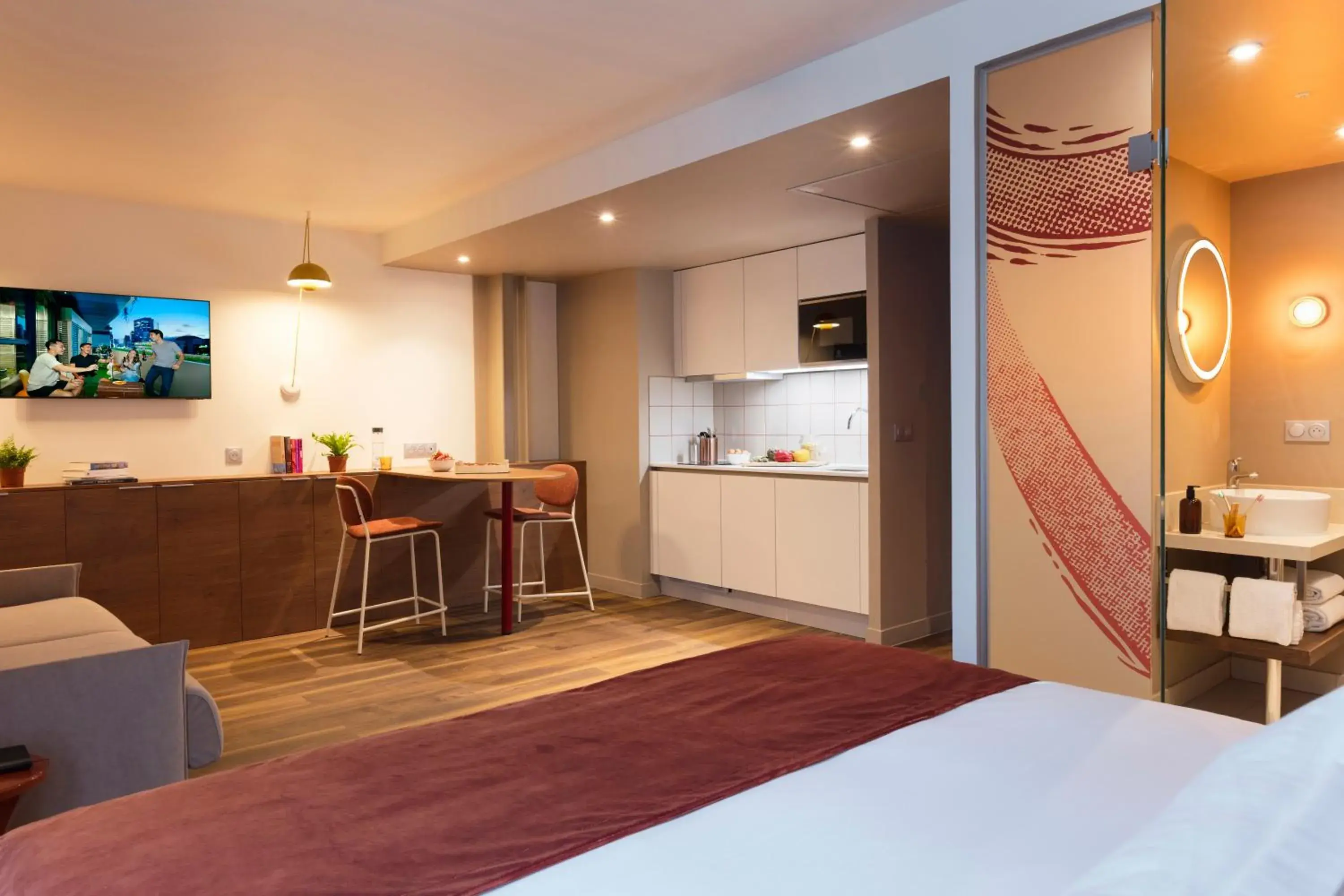 Living room, Bed in lyf Gambetta Paris Living room, Bed in lyf Gambetta Paris