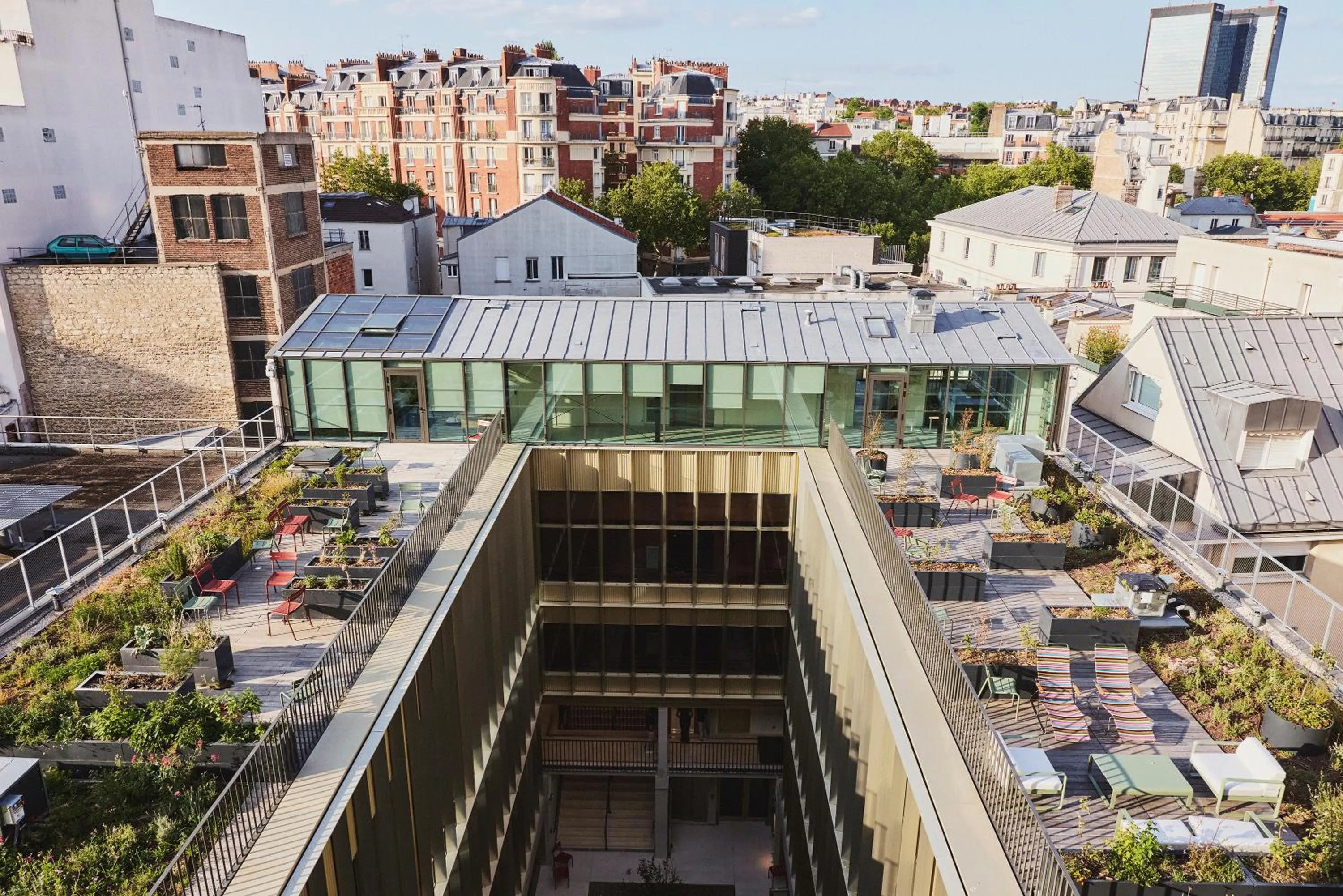 Garden in lyf Gambetta Paris