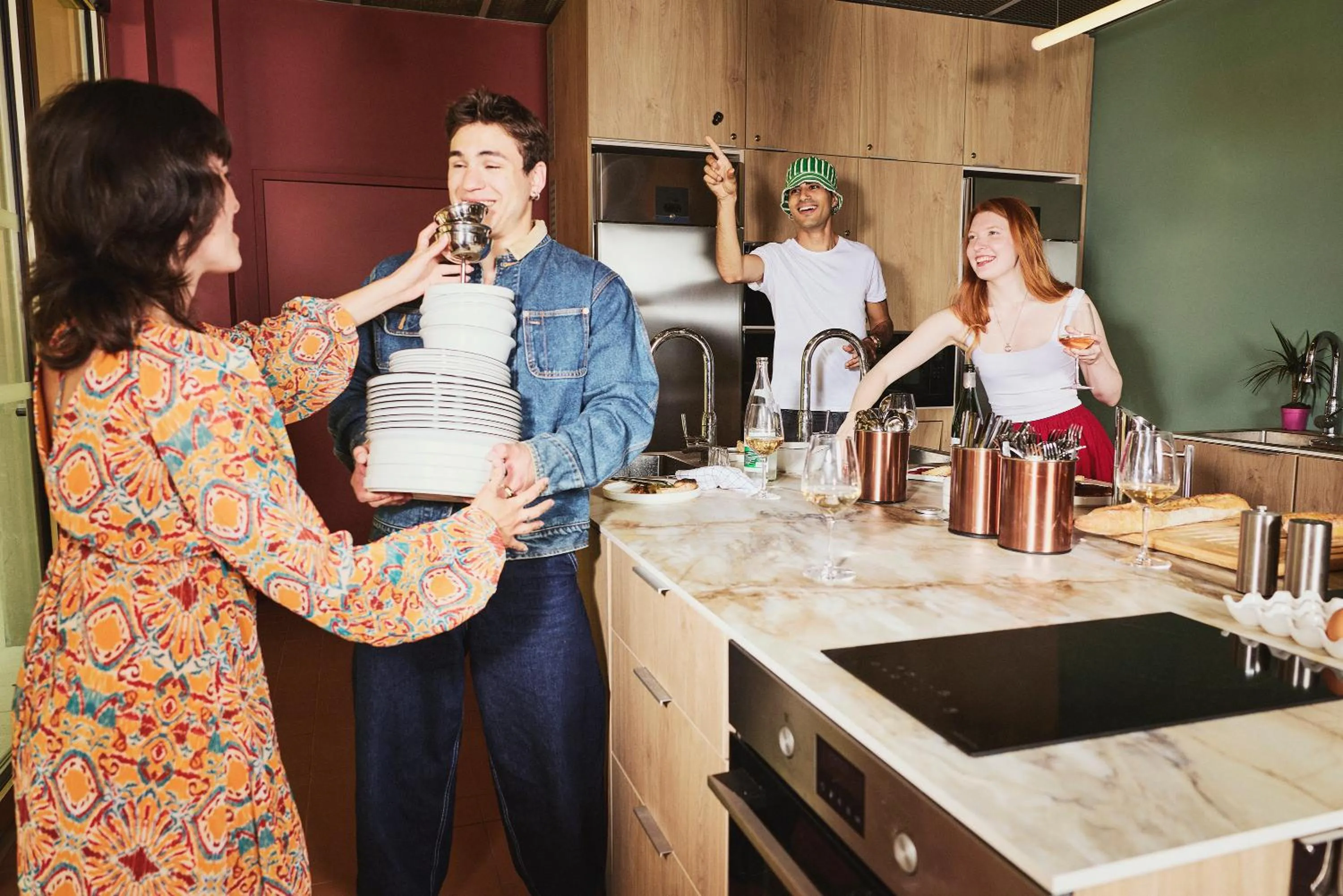 Communal kitchen in lyf Gambetta Paris