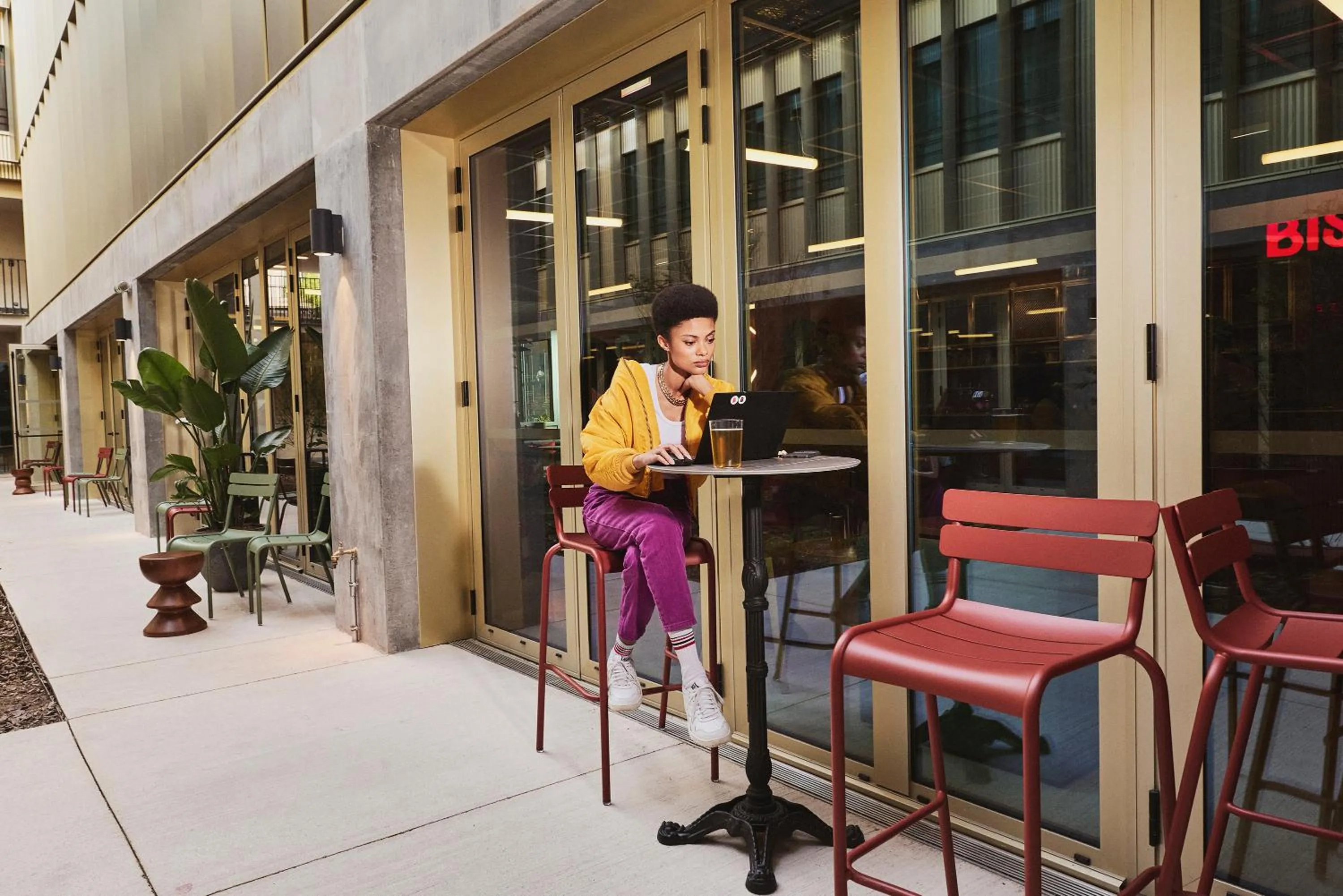 Garden in lyf Gambetta Paris