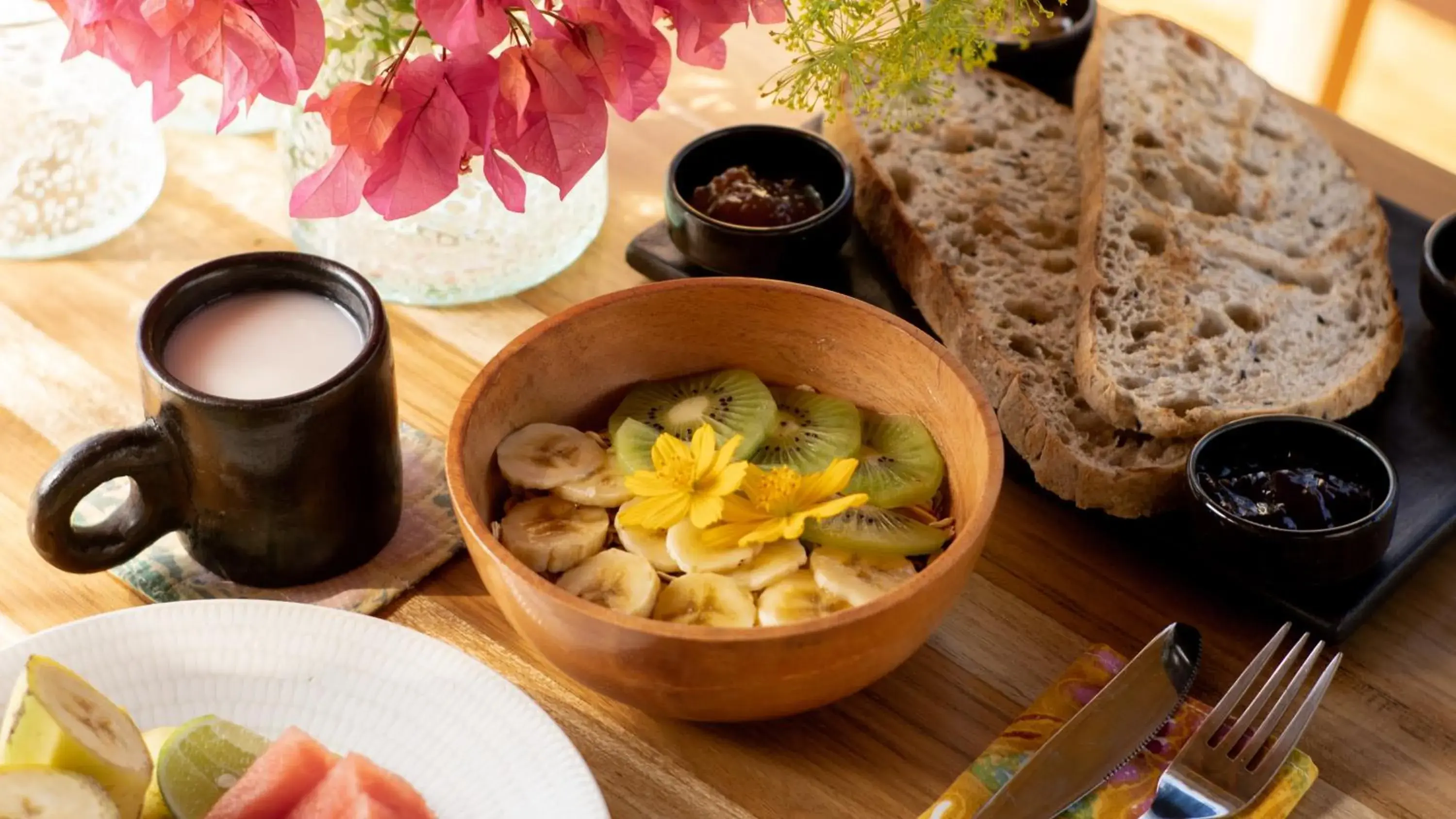 Restaurant/places to eat in Dejama Glamping Resort Lombok Restaurant/places to eat in Dejama Glamping Resort Lombok