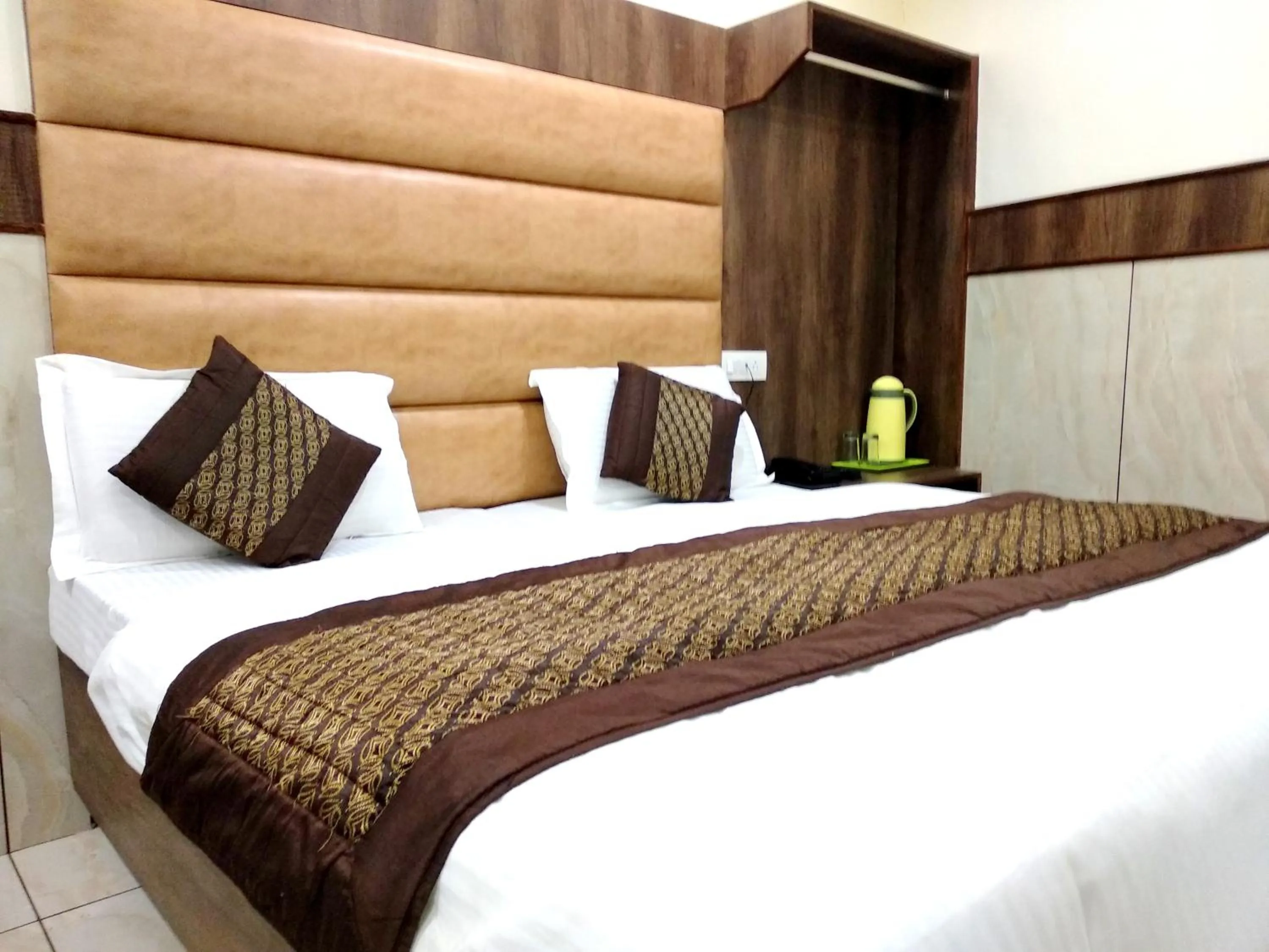 Bedroom, Bed in Hotel Raghunath