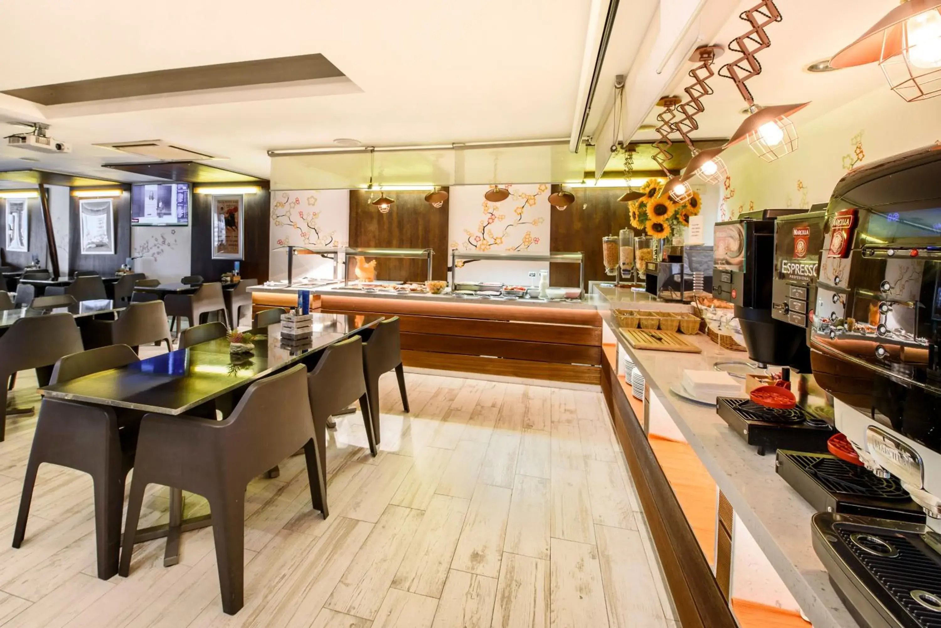 Buffet breakfast in Hotel Florencio Ibiza Buffet breakfast in Hotel Florencio Ibiza