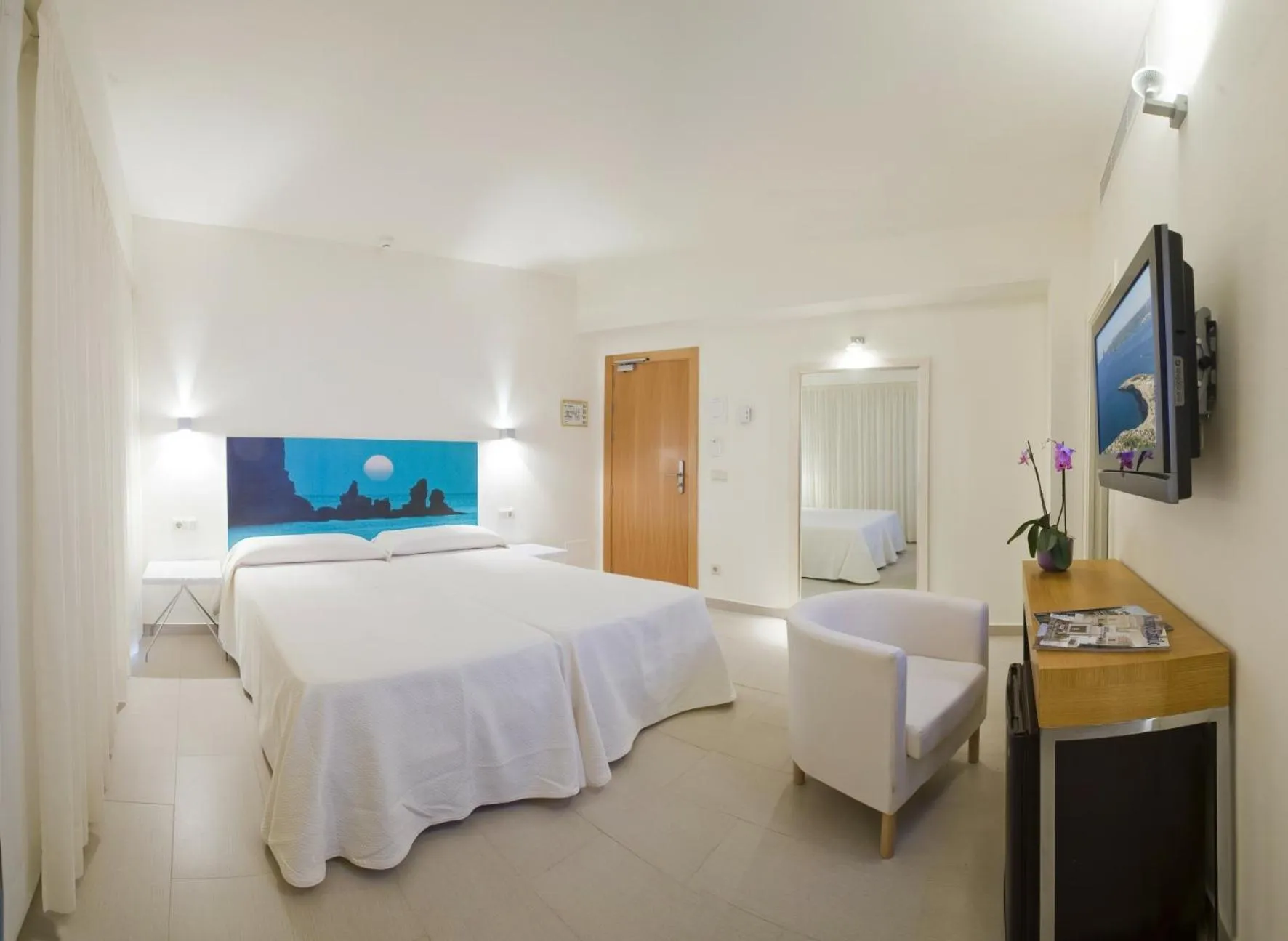 Bed in Hotel Florencio Ibiza