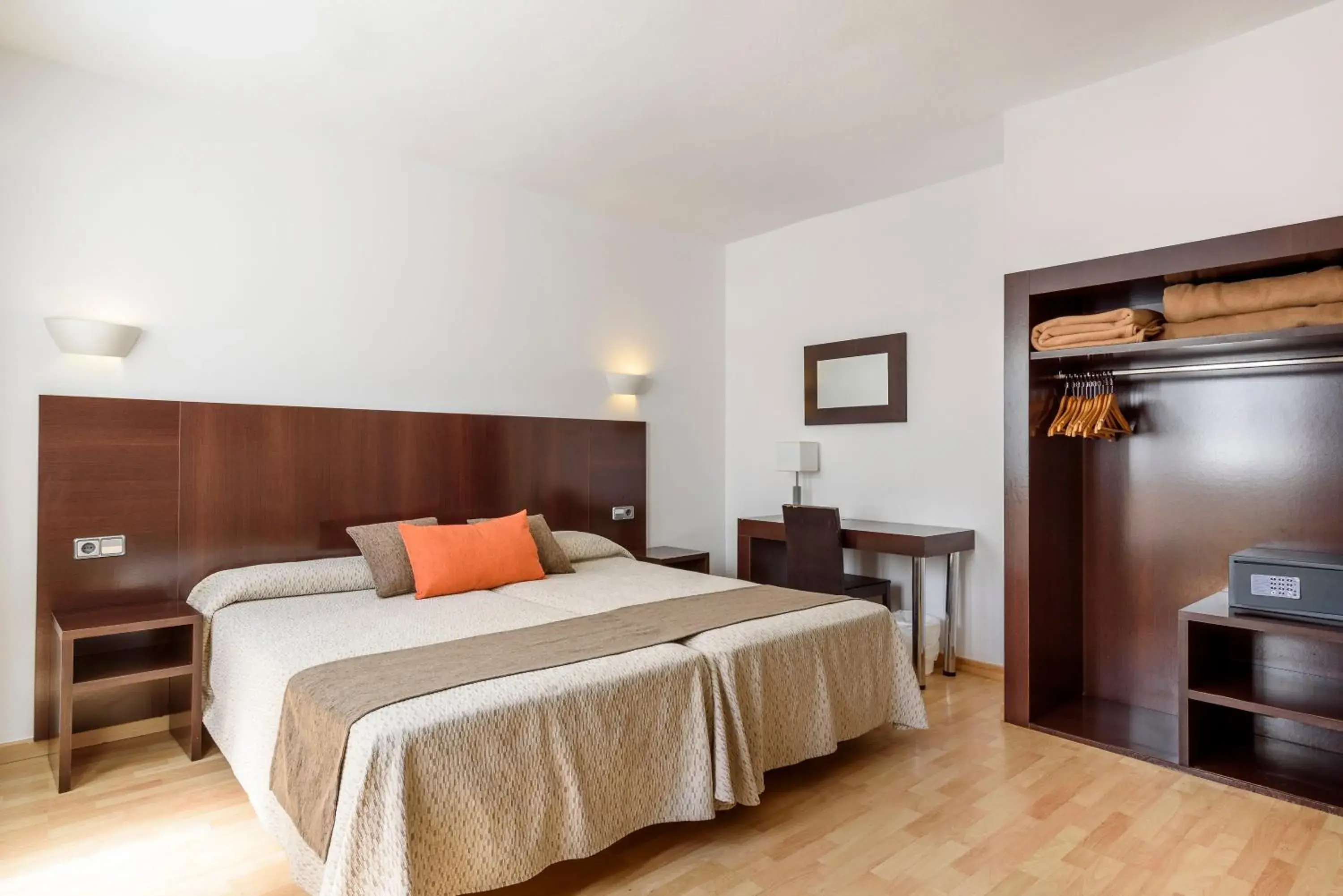 Photo of the whole room, Bed in Hotel Florencio Ibiza Photo of the whole room, Bed in Hotel Florencio Ibiza