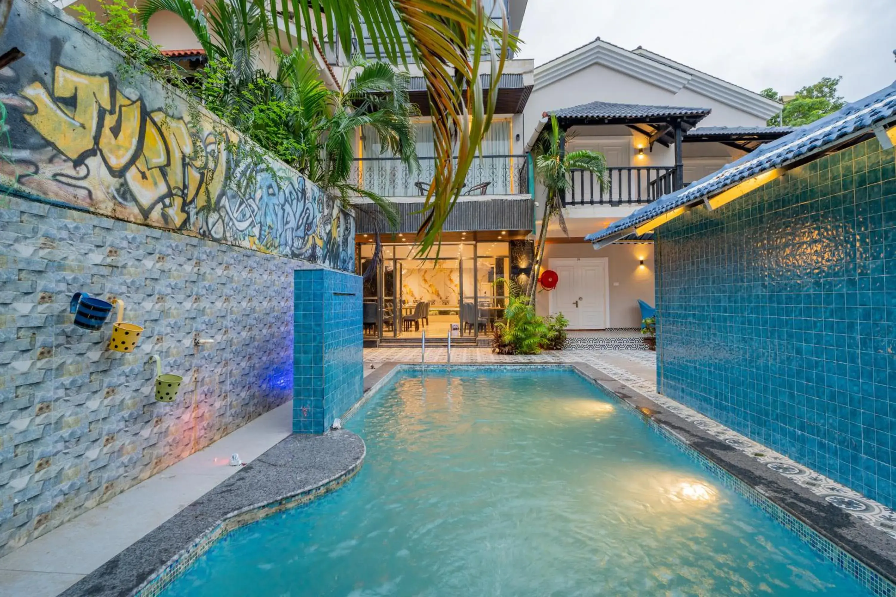 Property building in Emperor Ozran by Alaya Stays Property building in Emperor Ozran by Alaya Stays