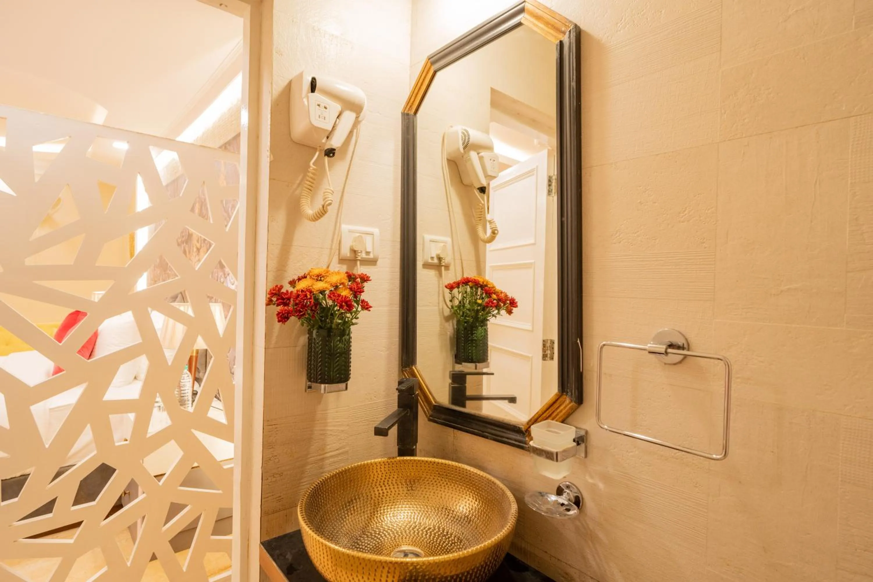 Shower in Emperor Ozran by Alaya Stays