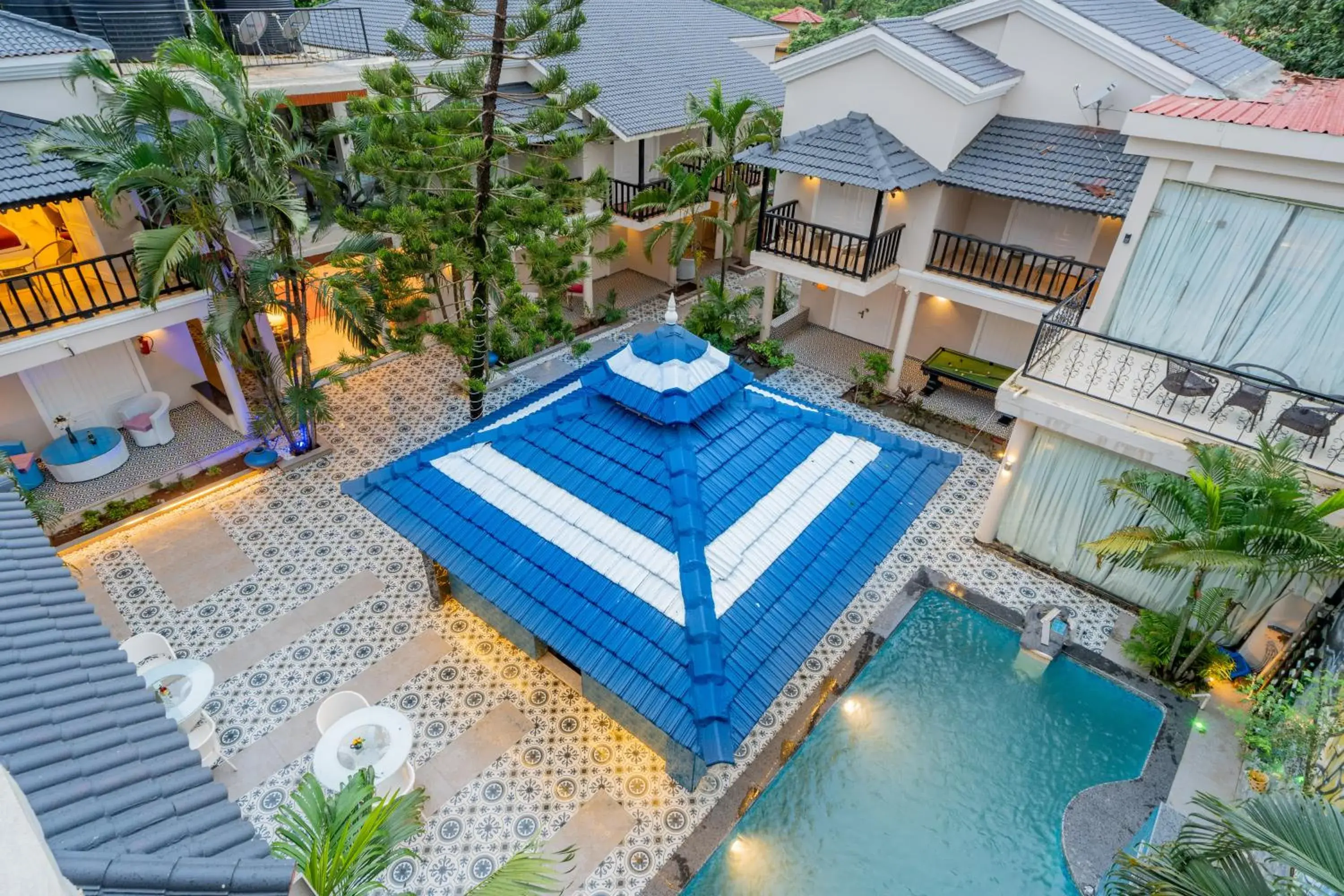 Property building in Emperor Ozran by Alaya Stays Property building in Emperor Ozran by Alaya Stays