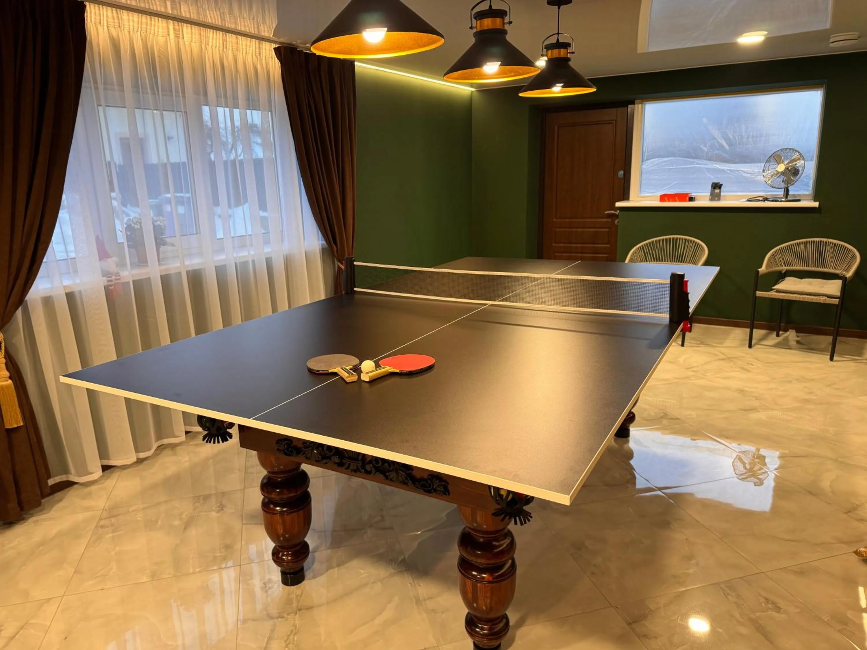 Table tennis in Svečių namai Imperija