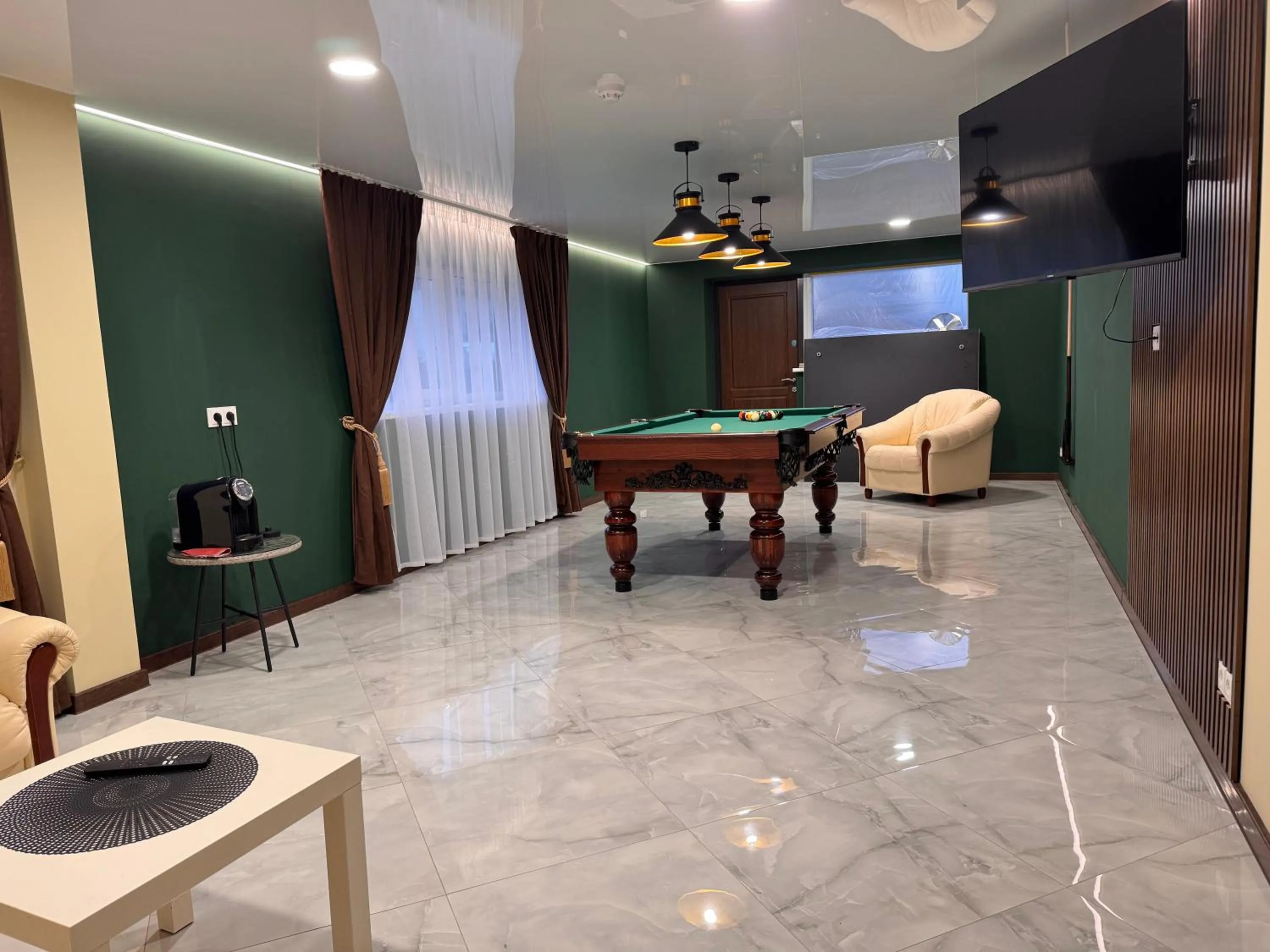 Billiard in Svečių namai Imperija