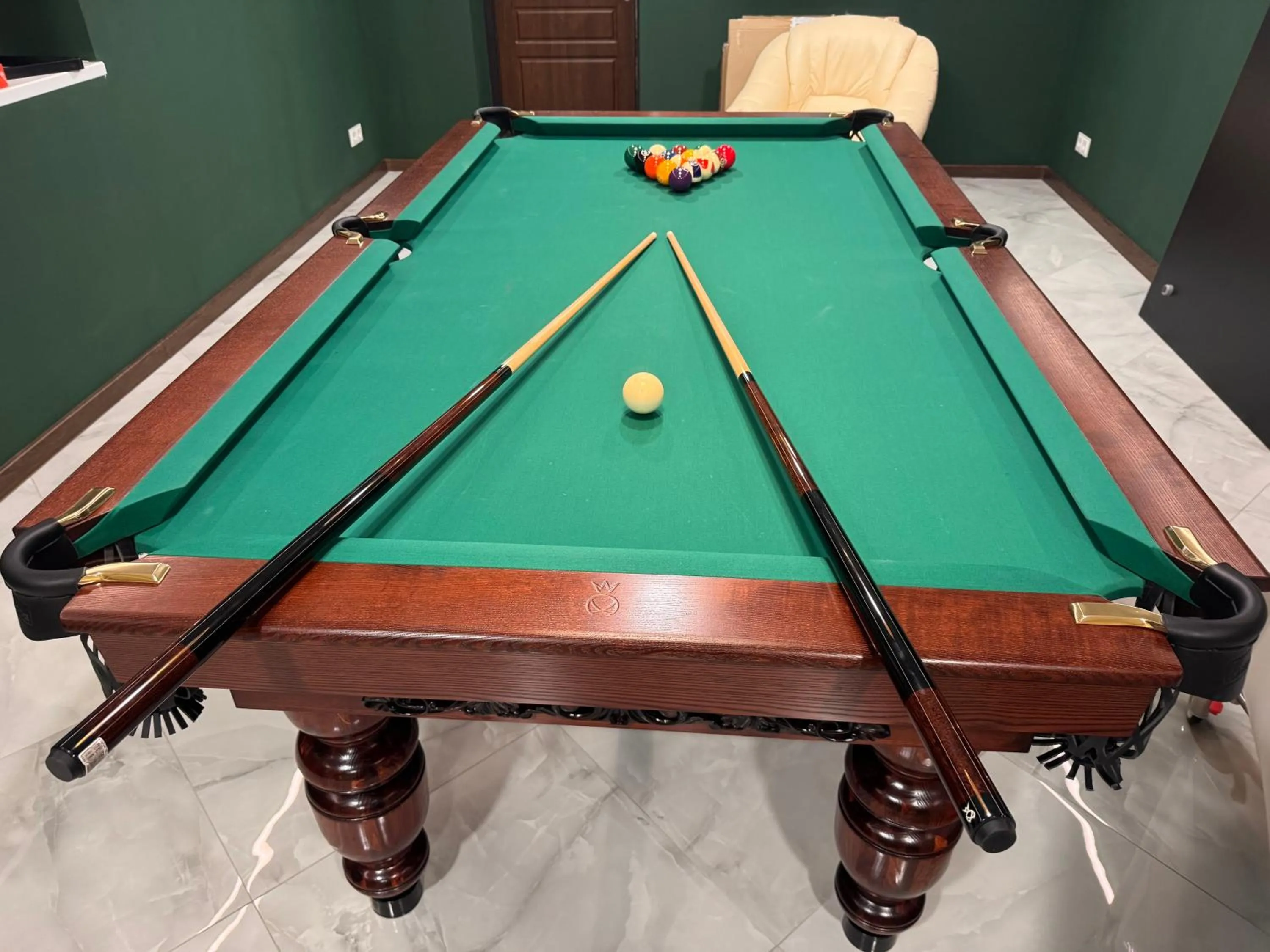 Billiard in Svečių namai Imperija