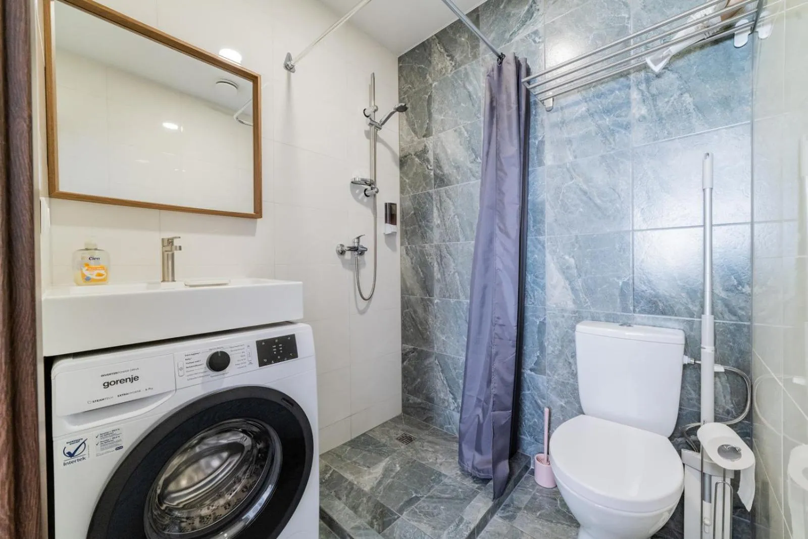 Shower in Svečių namai Imperija