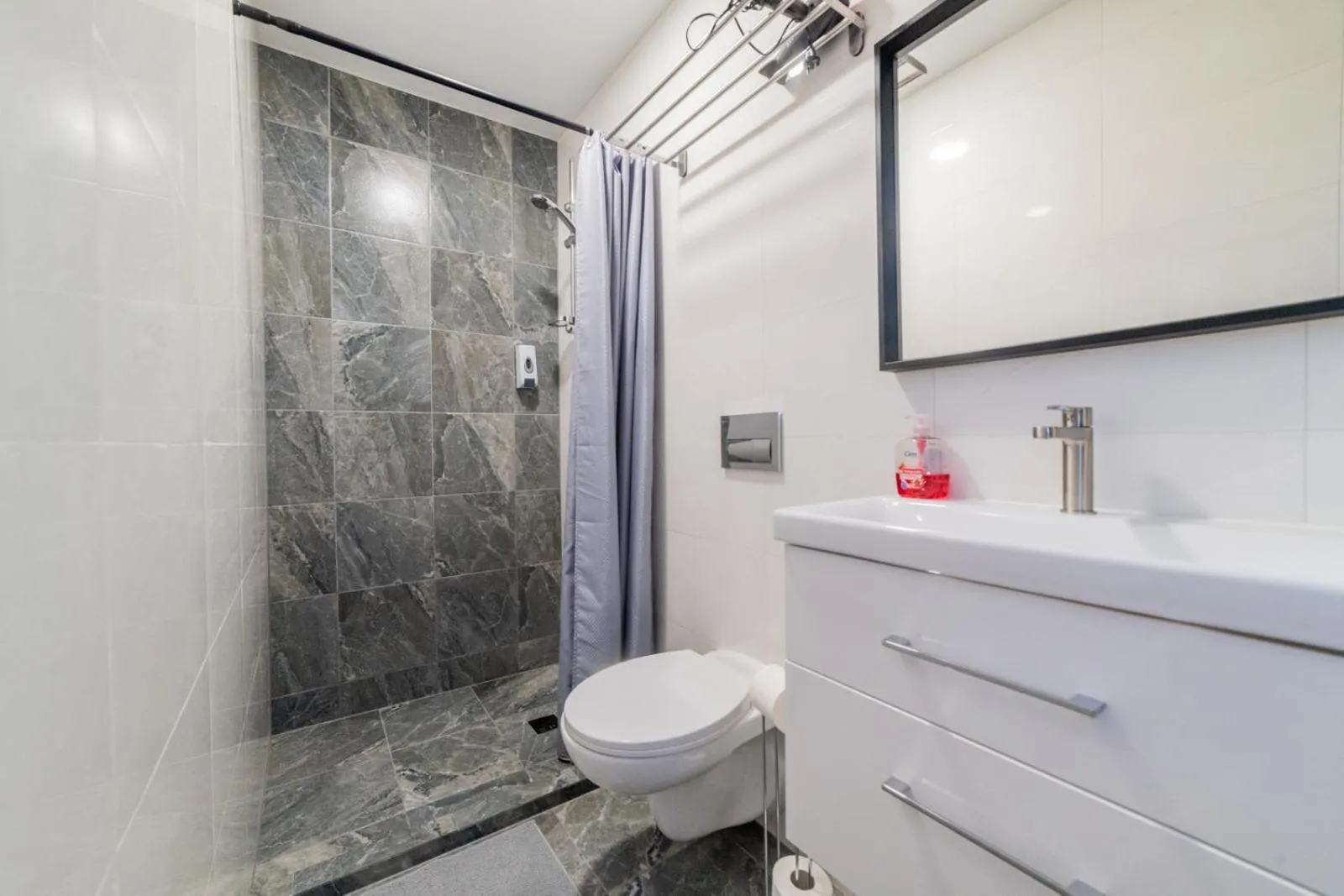 Shower in Svečių namai Imperija
