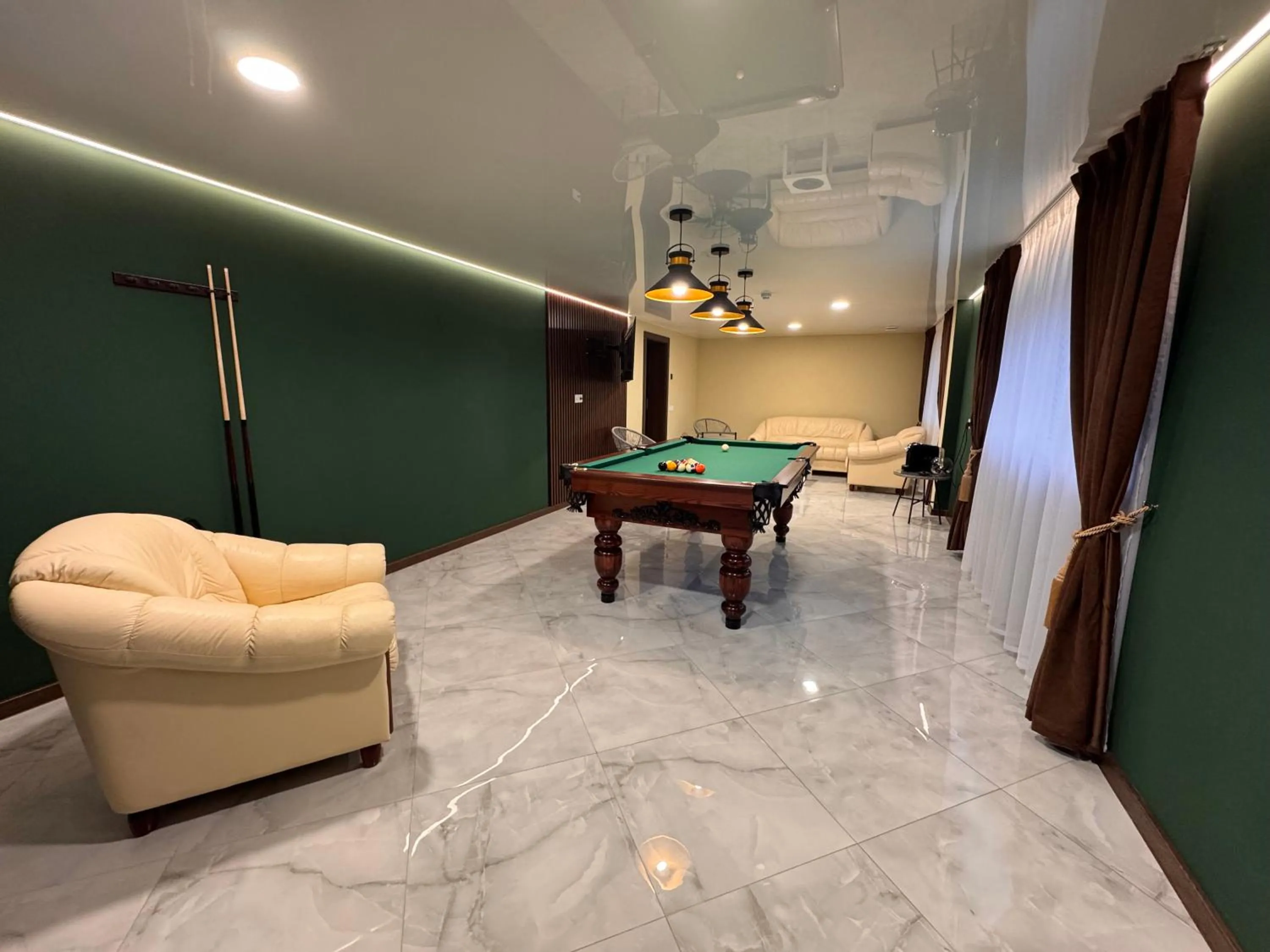 Billiard in Svečių namai Imperija