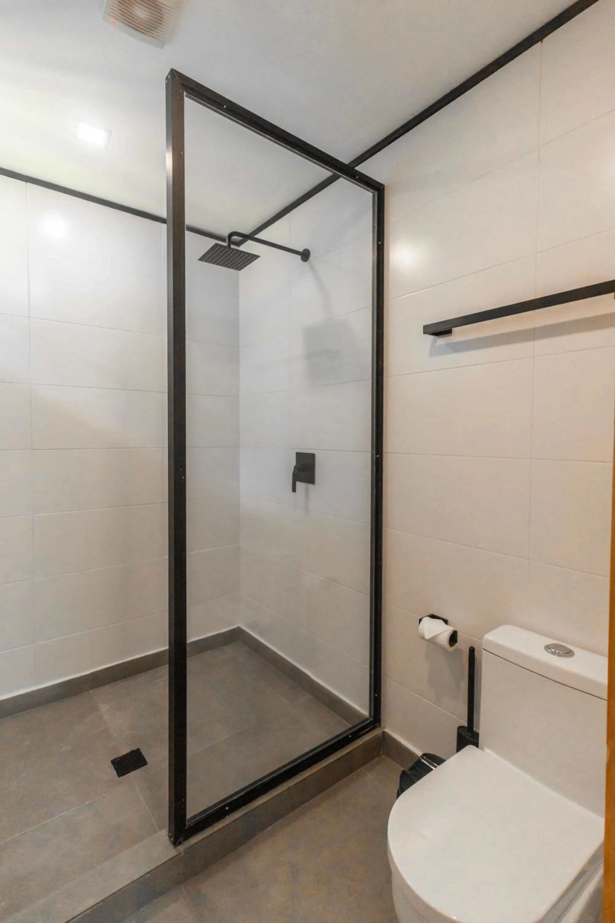 Shower in S Boutique Hotel