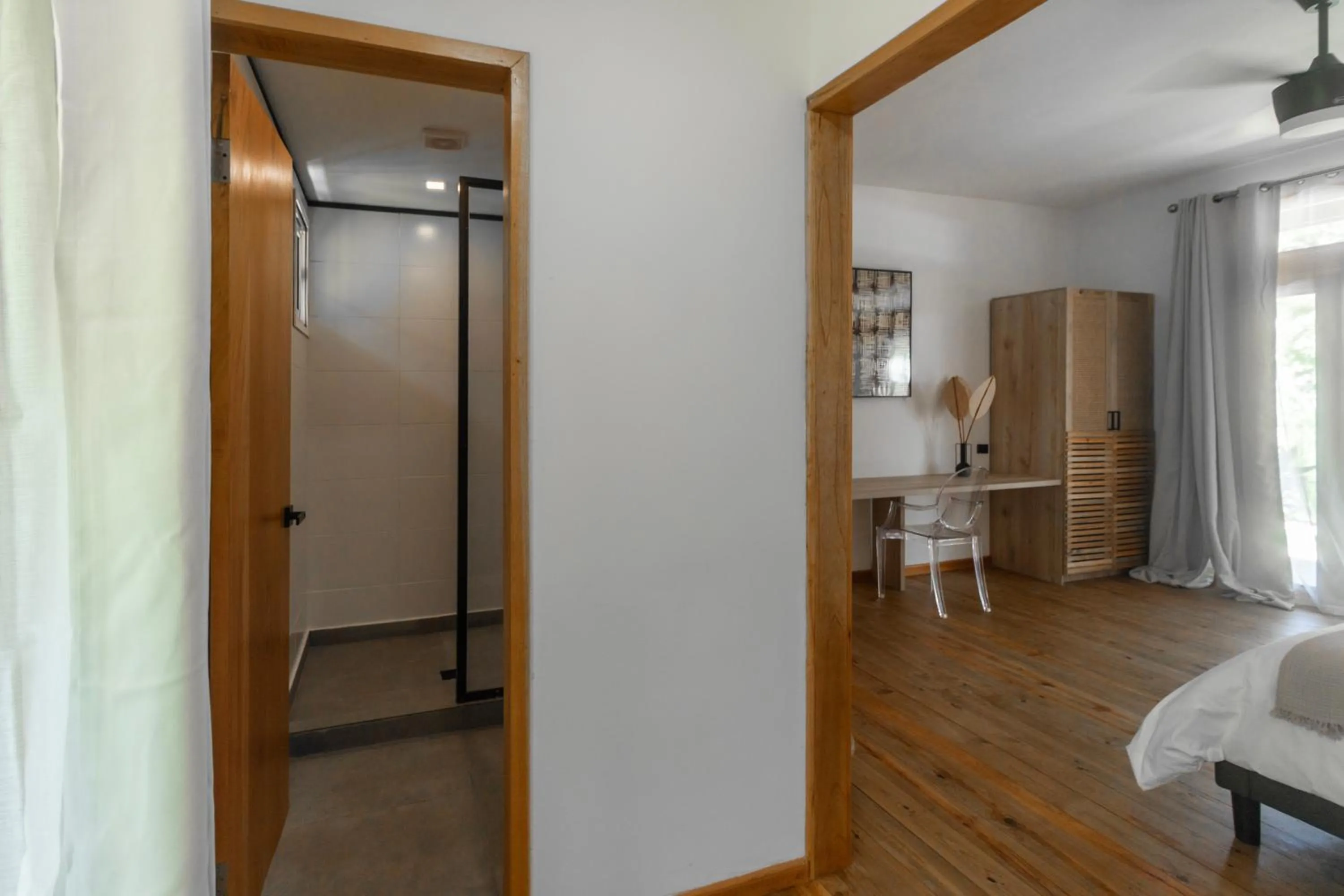 Bathroom, Bed in S Boutique Hotel