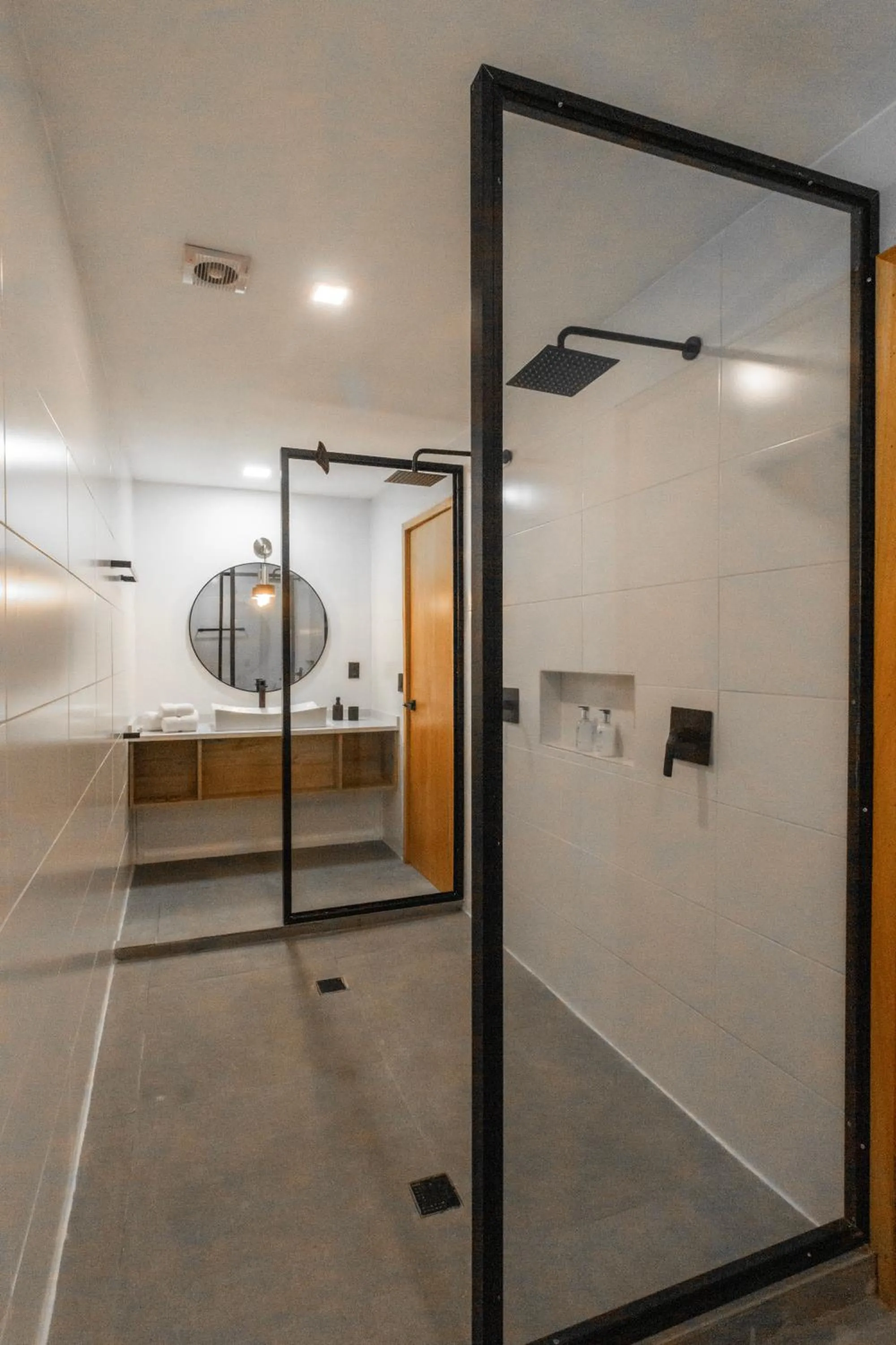 Shower in S Boutique Hotel
