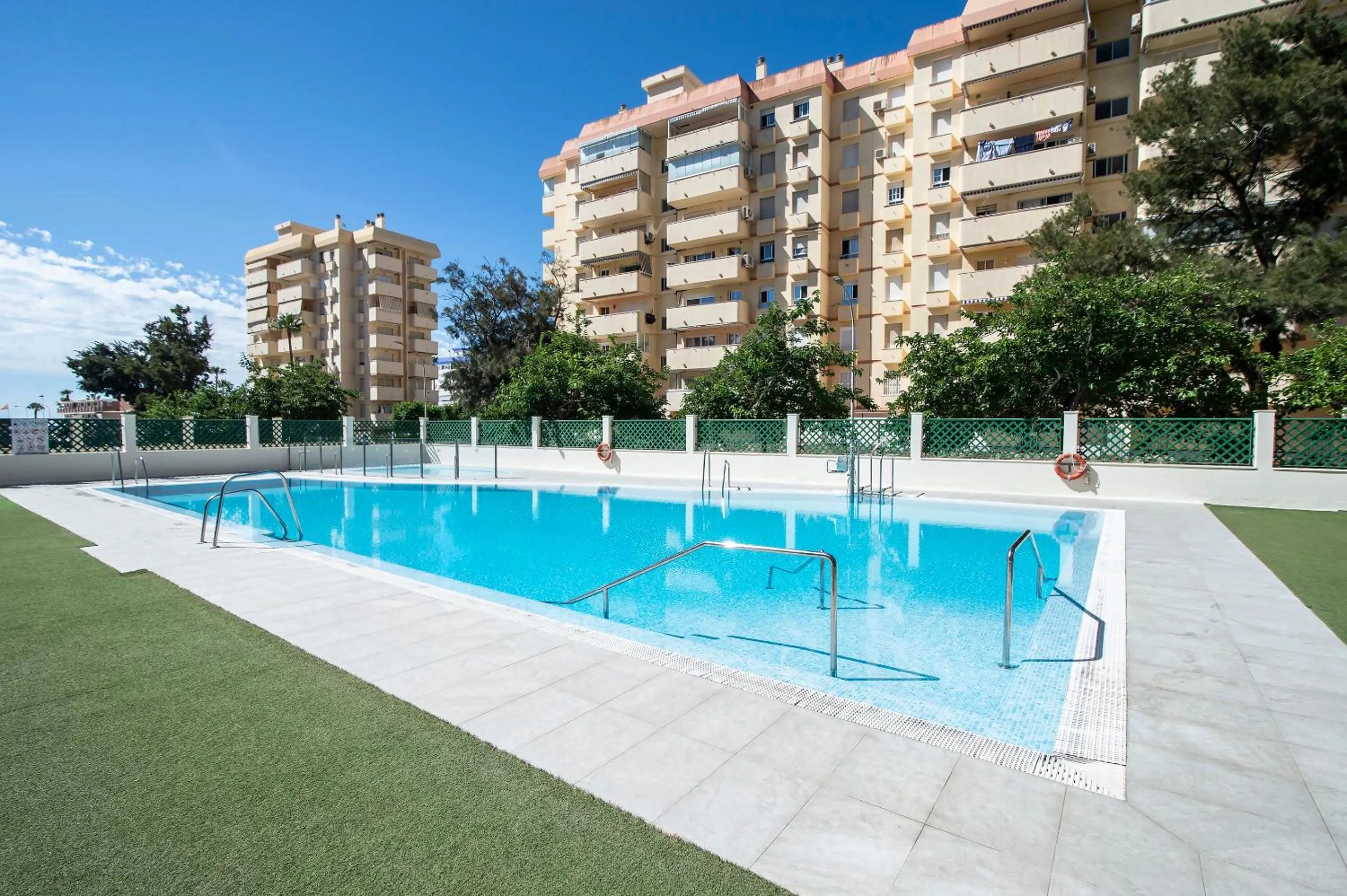 Swimming pool in Pierre & Vacances Benalmádena Príncipe
