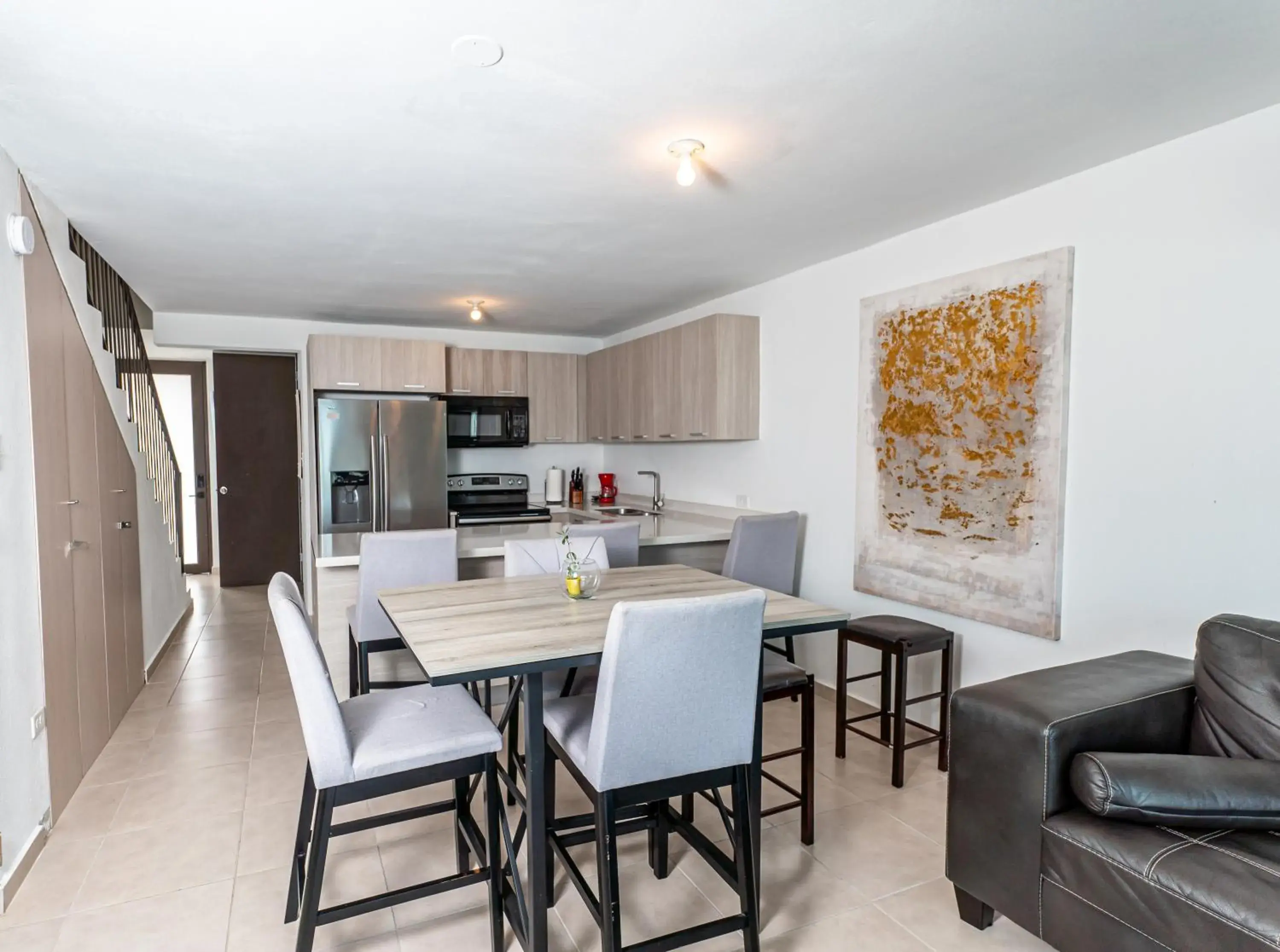3 Bedroom Oceanfront BeachHouse 3 Bedroom Oceanfront BeachHouse