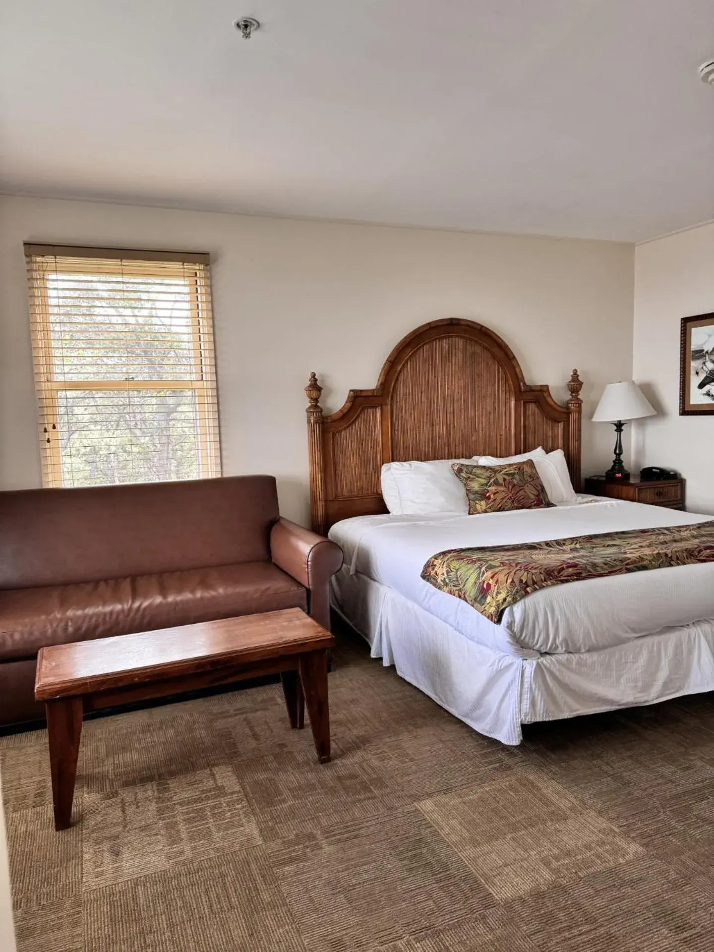 Bedroom in Hawaii Volcano House Bedroom in Hawaii Volcano House
