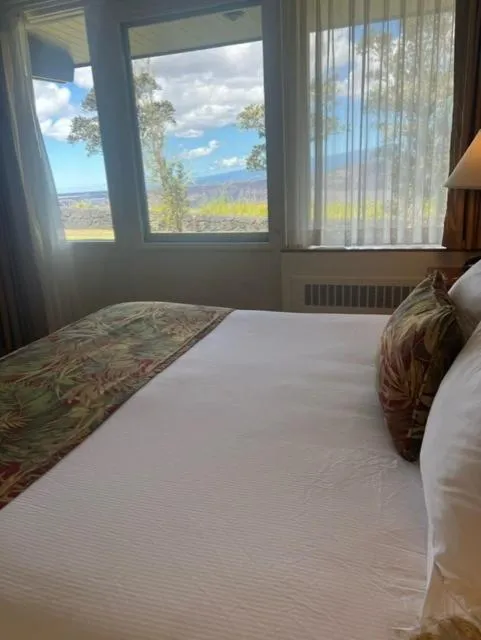 Hawaii Volcano House