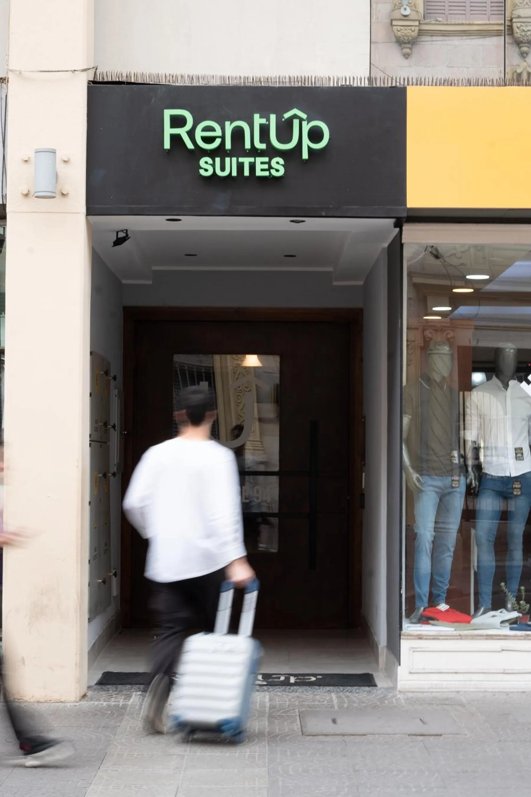 Facade/entrance in RentUp Suites Salta