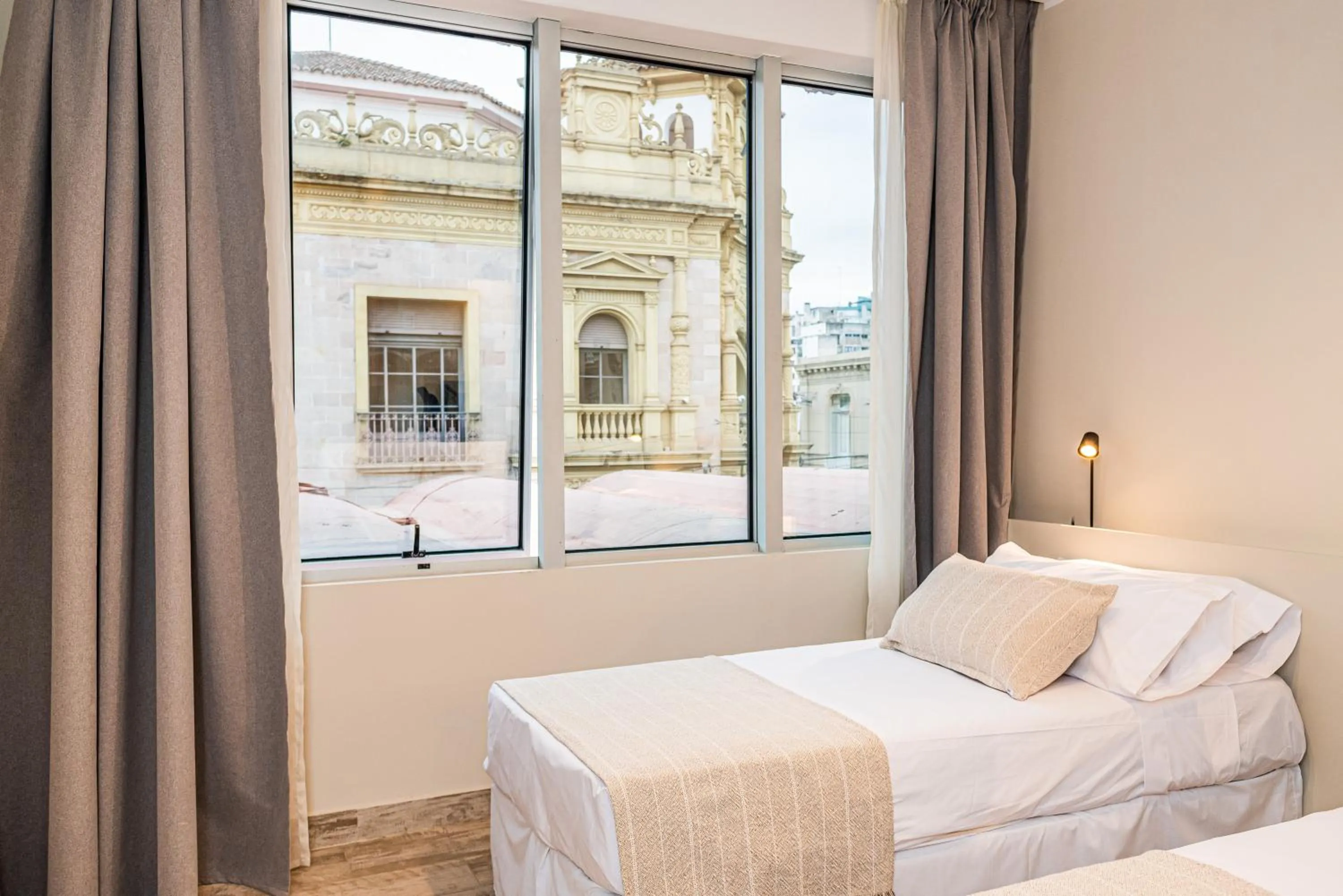 Bedroom, Bed in RentUp Suites Salta