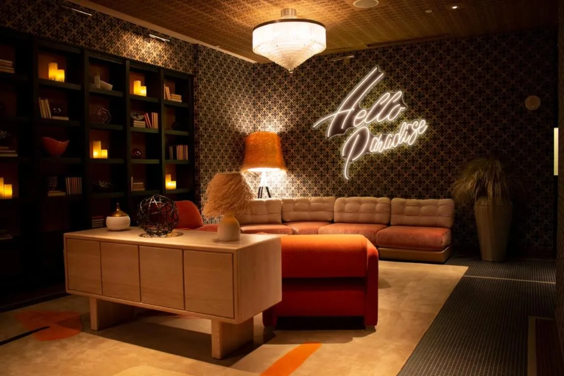 Virgin Hotels Las Vegas by Suiteness