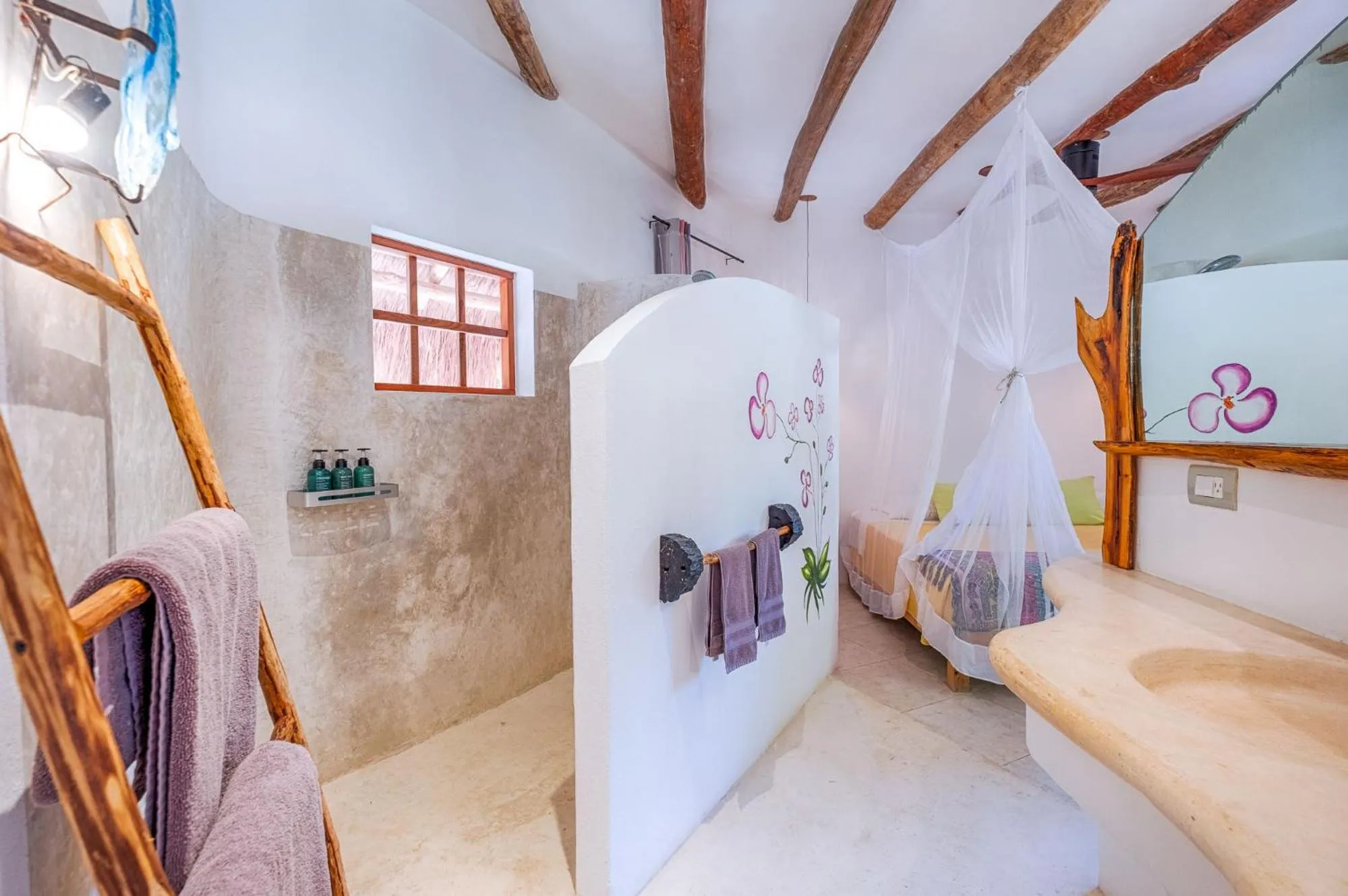 Bathroom, Bed in Villa Morena Boutique Hotel Ecoliving