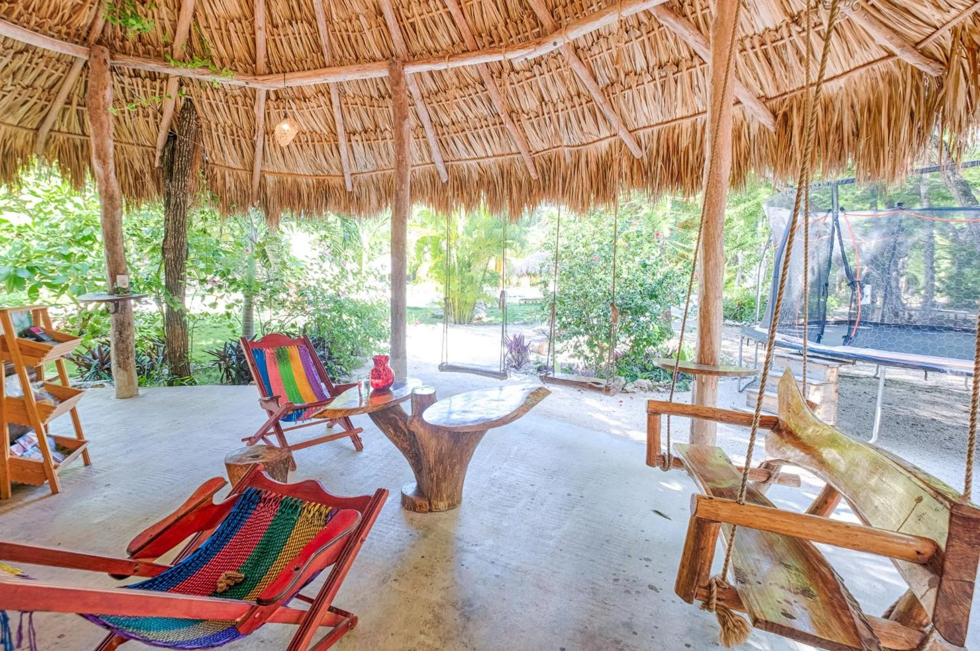 Restaurant/places to eat in Villa Morena Boutique Hotel Ecoliving