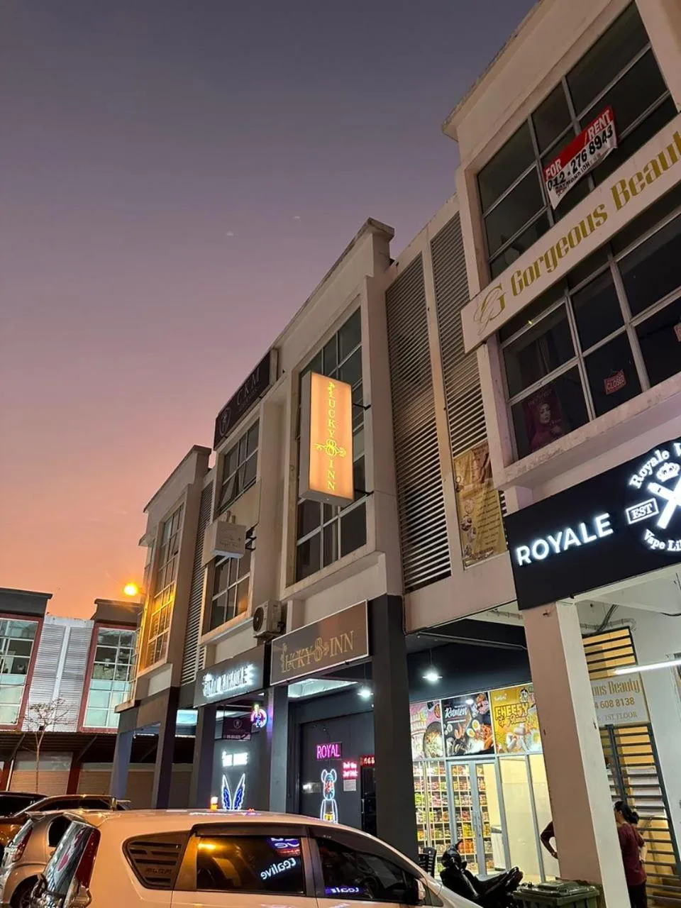 Property building in Lucky 88 Inn Serian