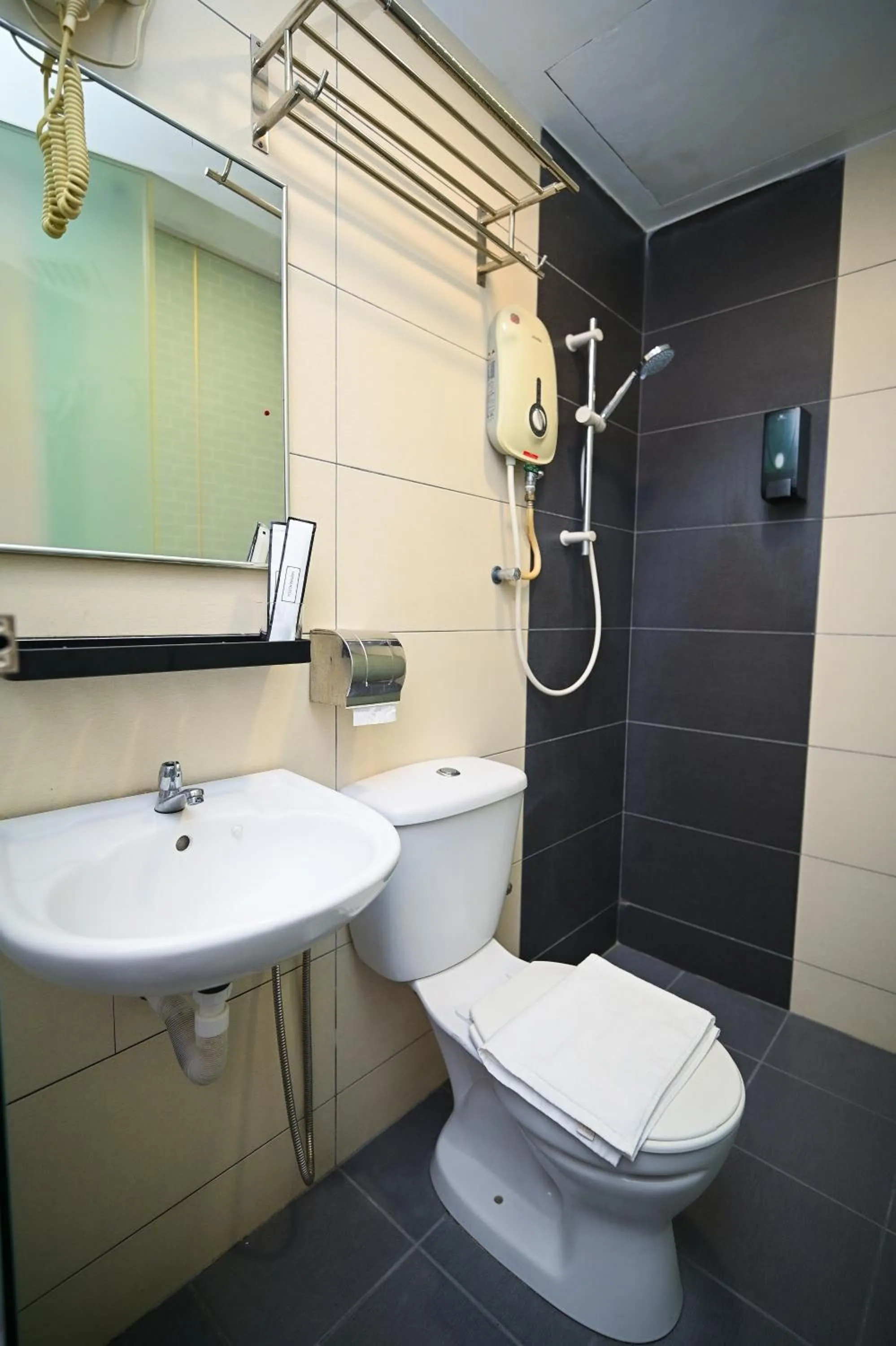 Shower in Swing & Pillows - Rawang Selangor