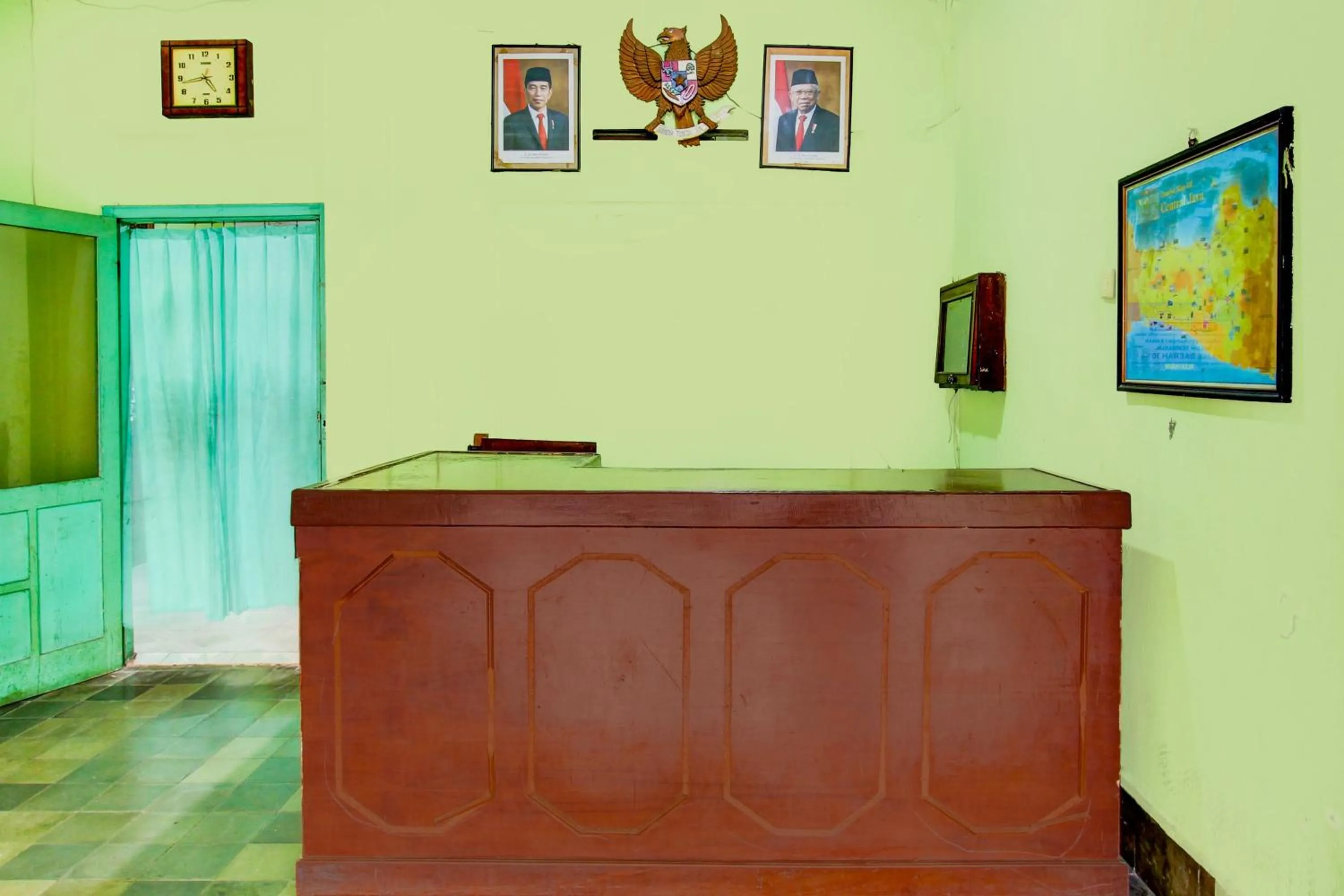 Lobby or reception in Hotel O Agung Banjarnegara