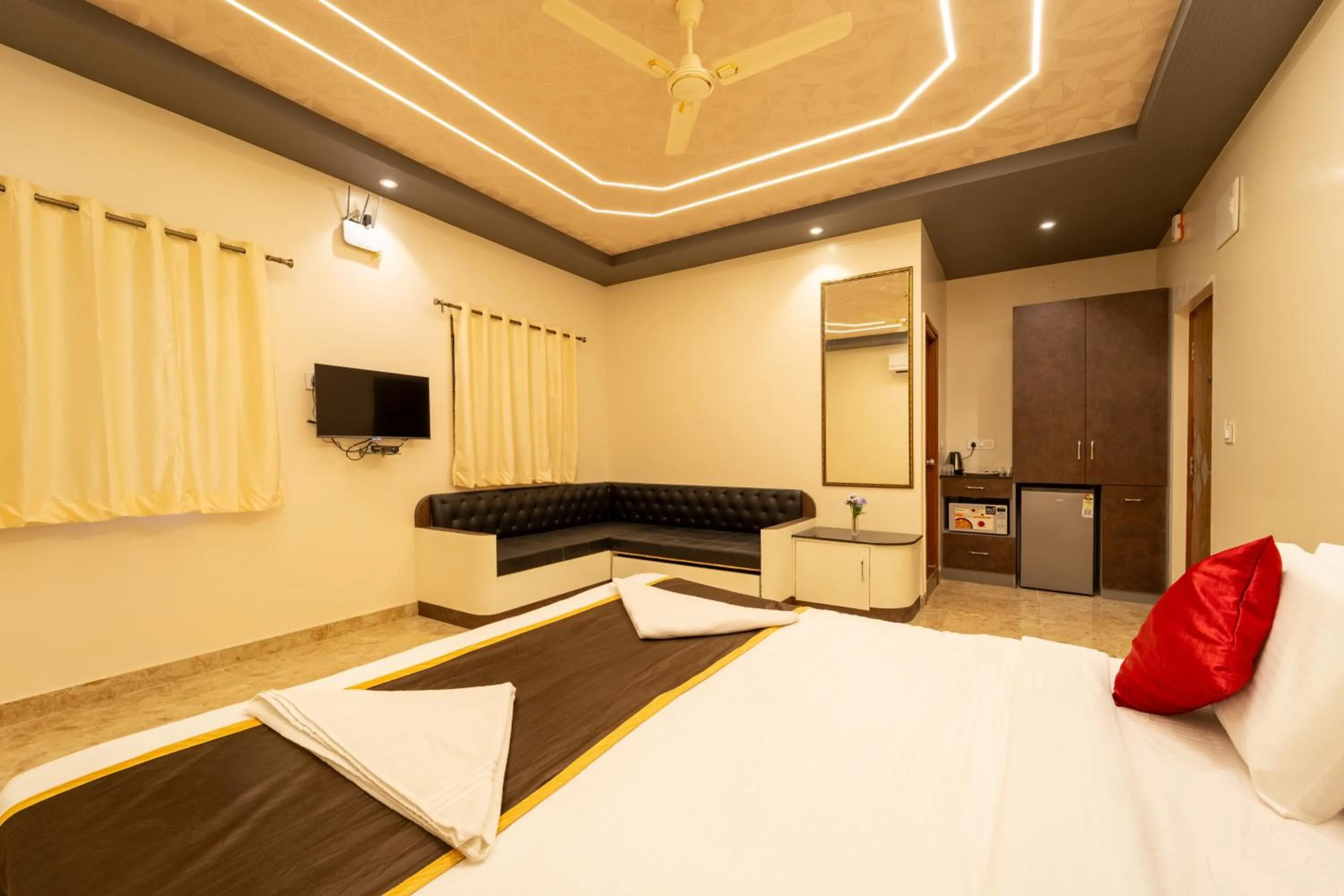 Bed in Seasons Suites - HBR