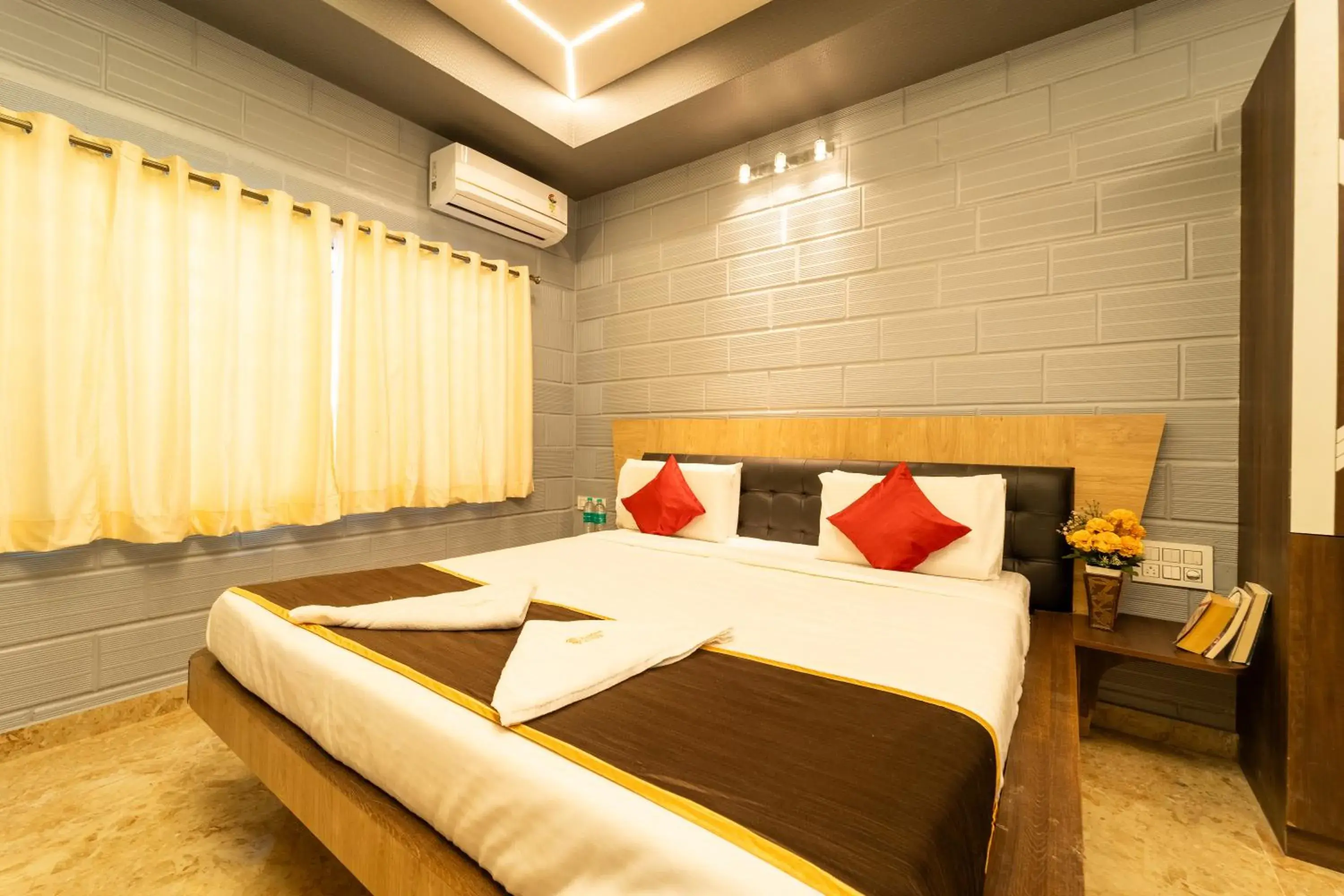 Bed in Seasons Suites - HBR Bed in Seasons Suites - HBR