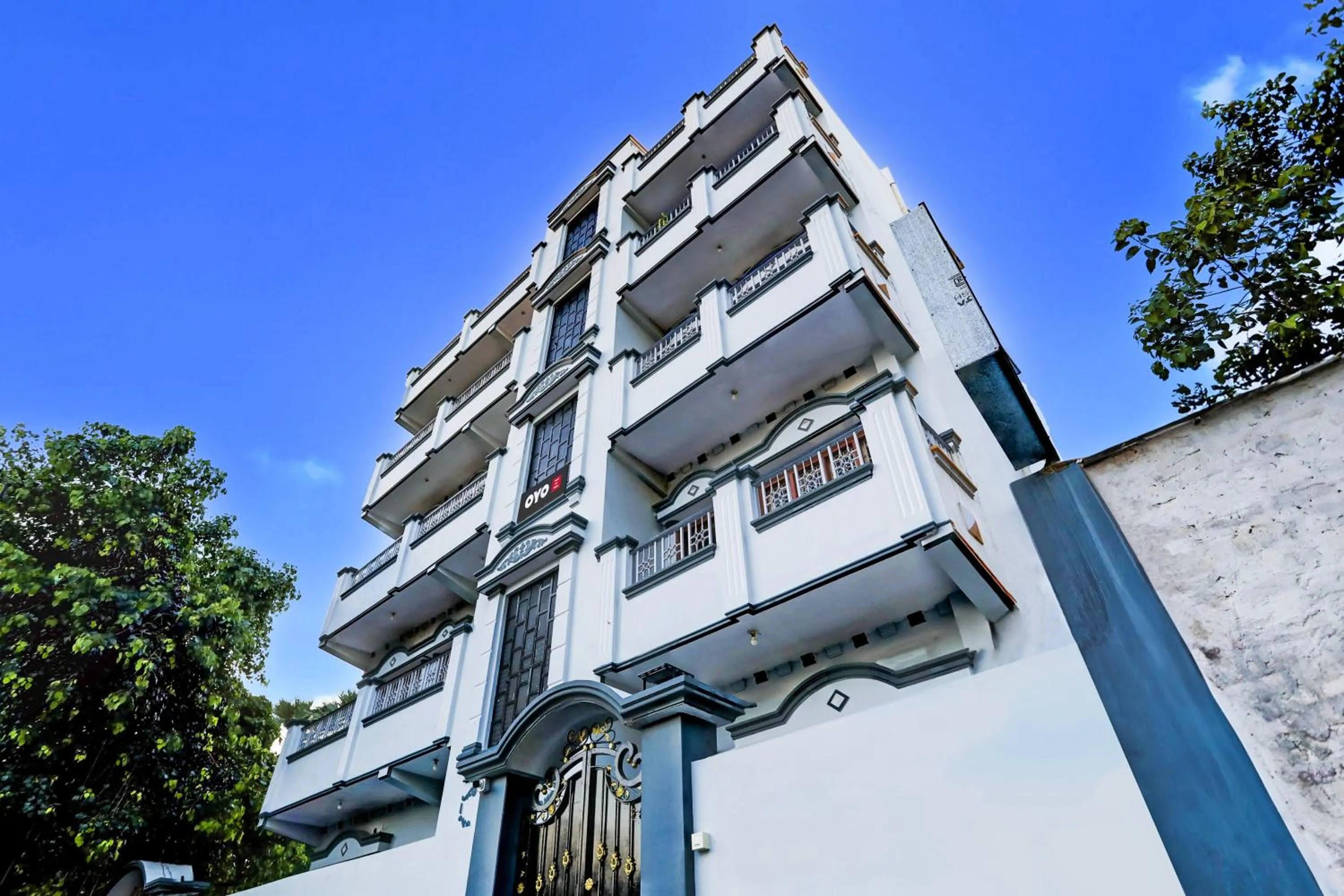 Facade/entrance in Hotel O R B Palace