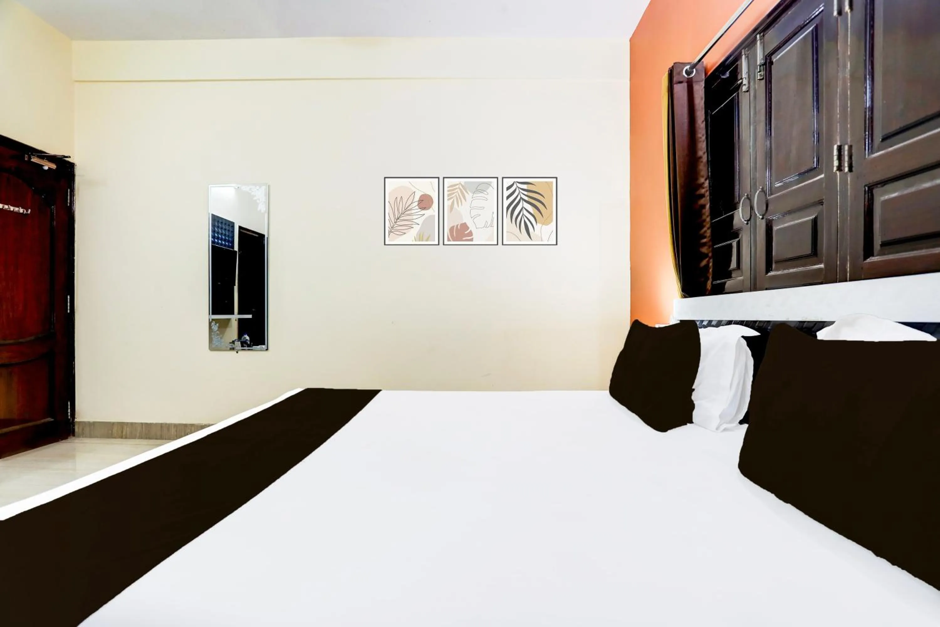 Bedroom in Hotel O R B Palace