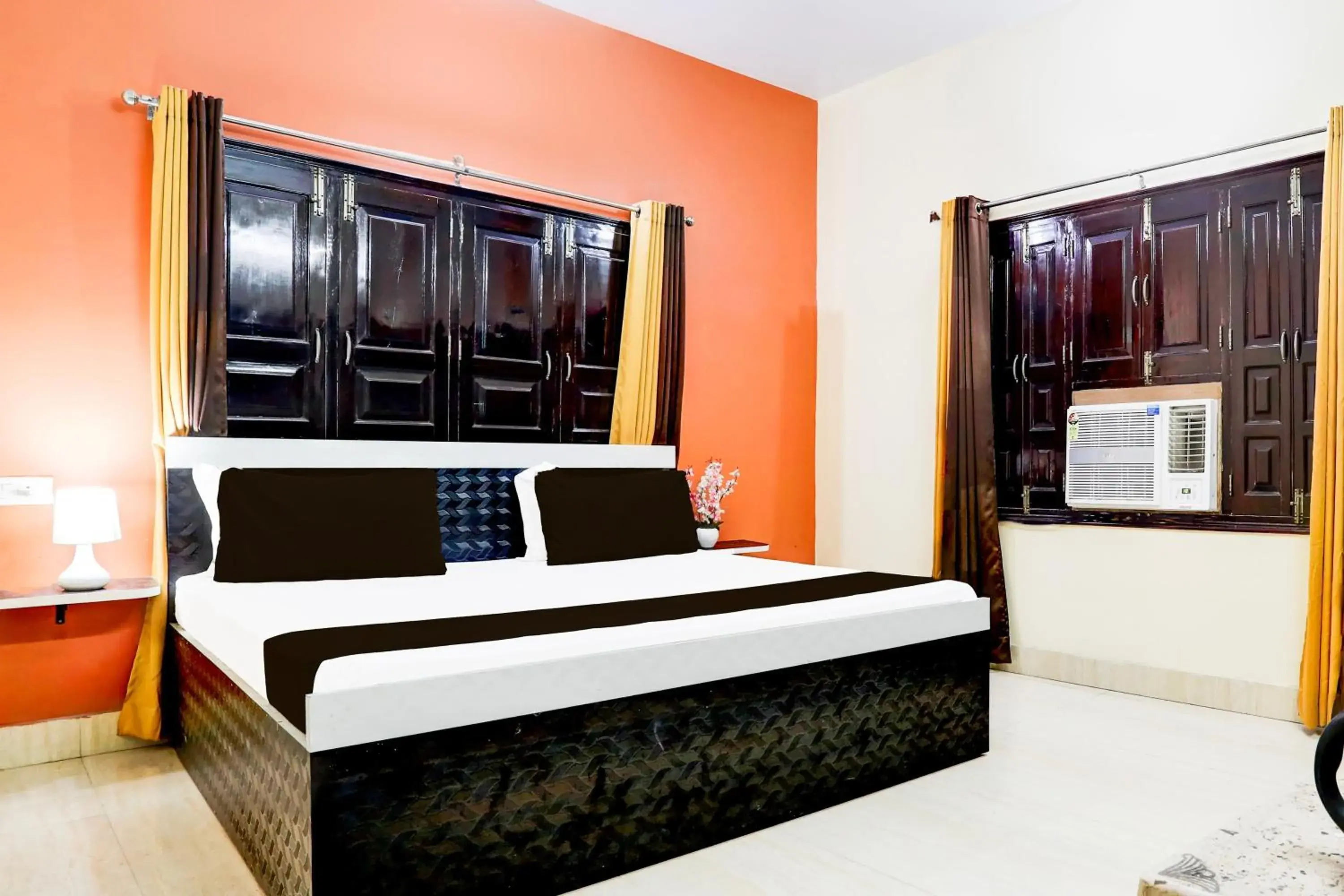 Bedroom in Hotel O R B Palace Bedroom in Hotel O R B Palace