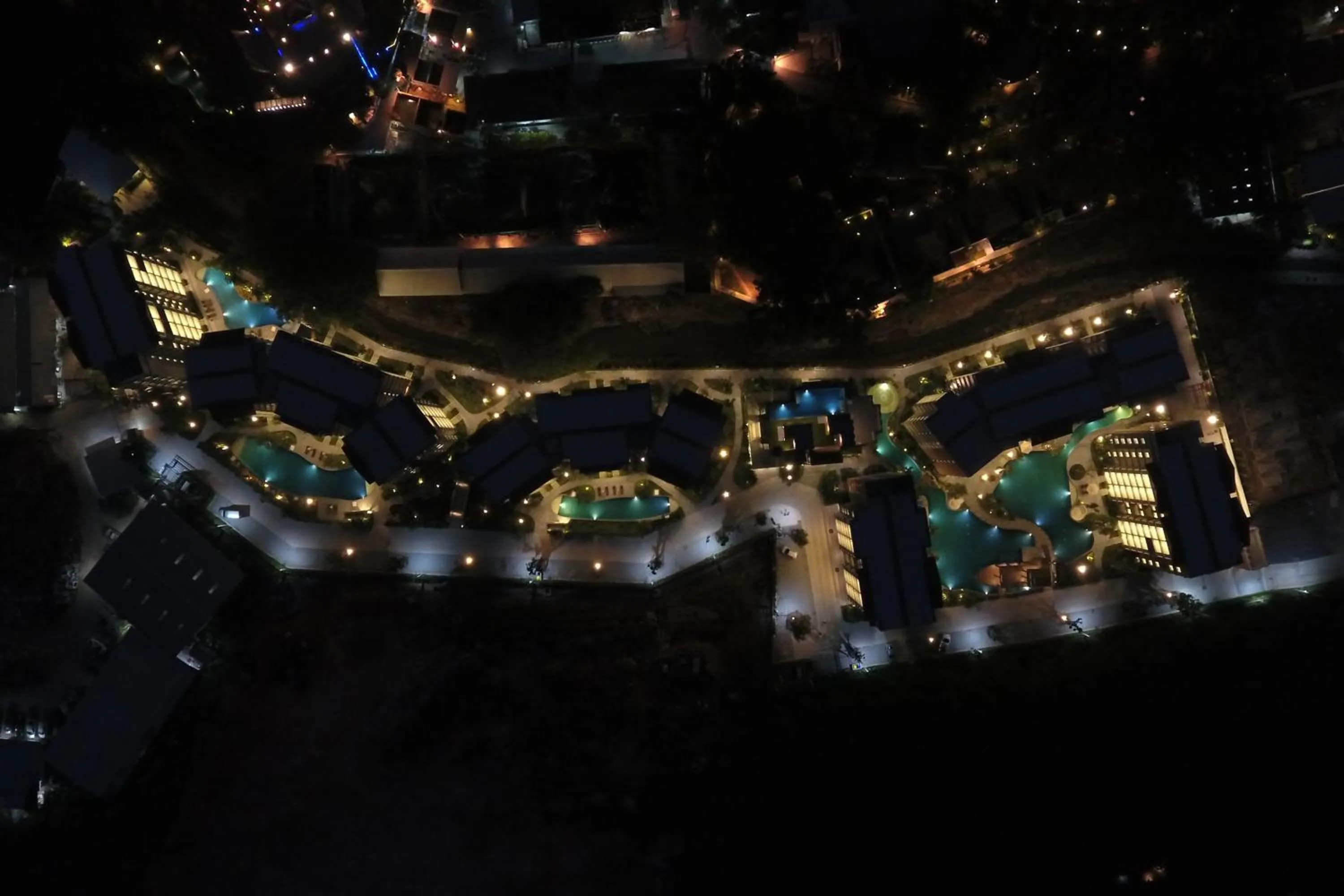 Night in Studio Apartment by the Sea E413